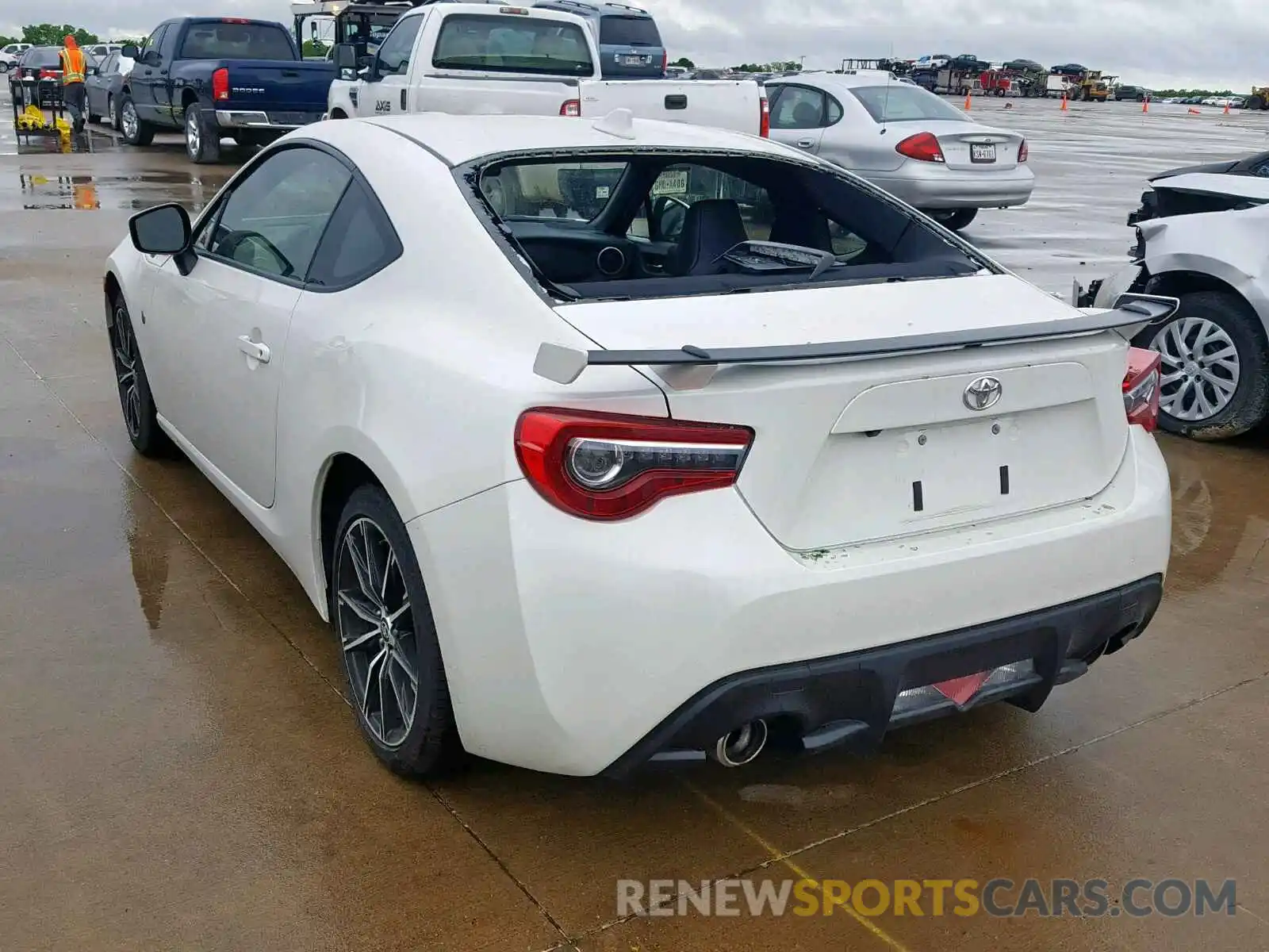 3 Photograph of a damaged car JF1ZNAE15K8700641 TOYOTA 86 GT 2019