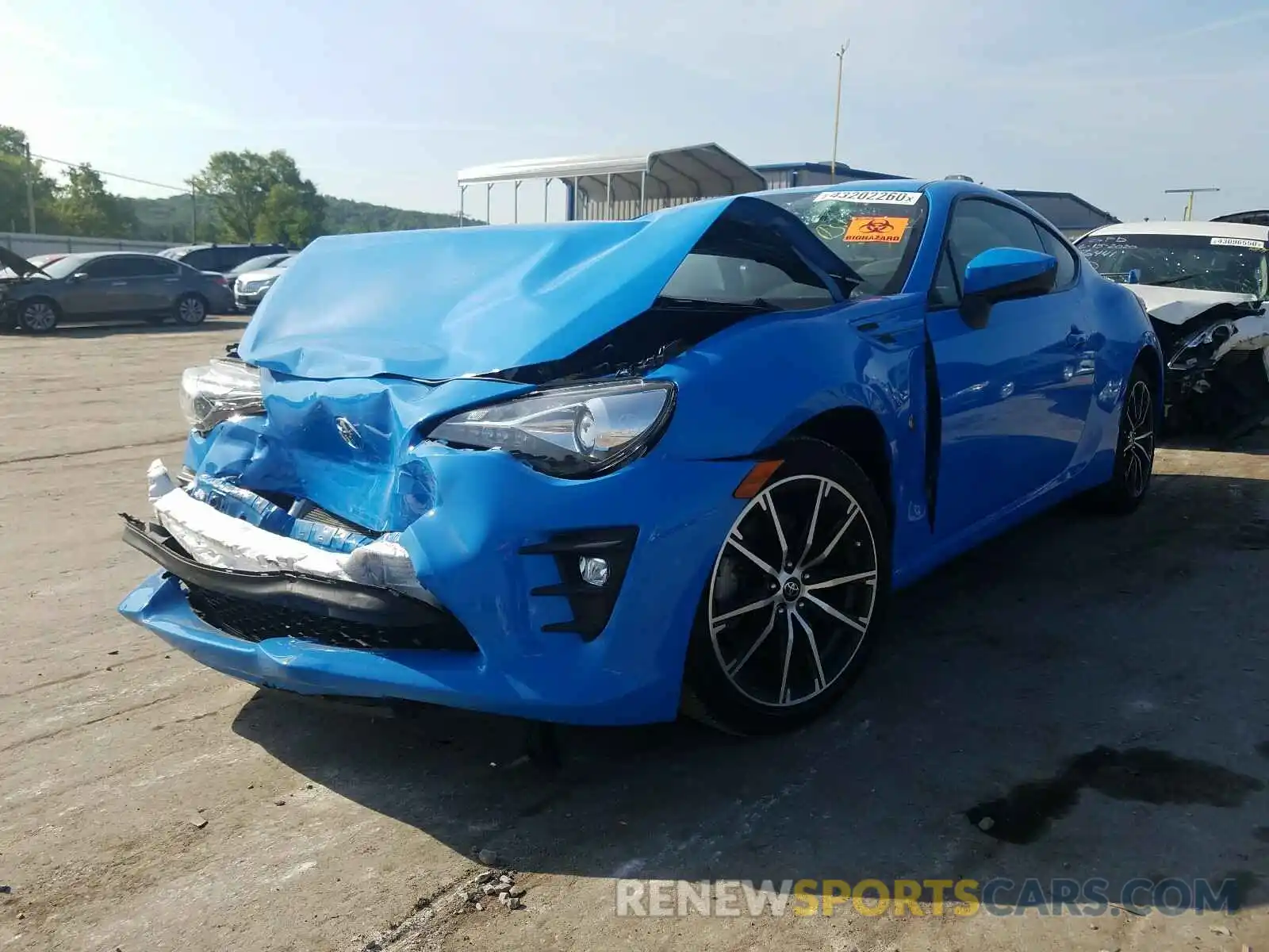 2 Фотография поврежденного автомобиля JF1ZNAE15K8700705 TOYOTA 86 GT 2019