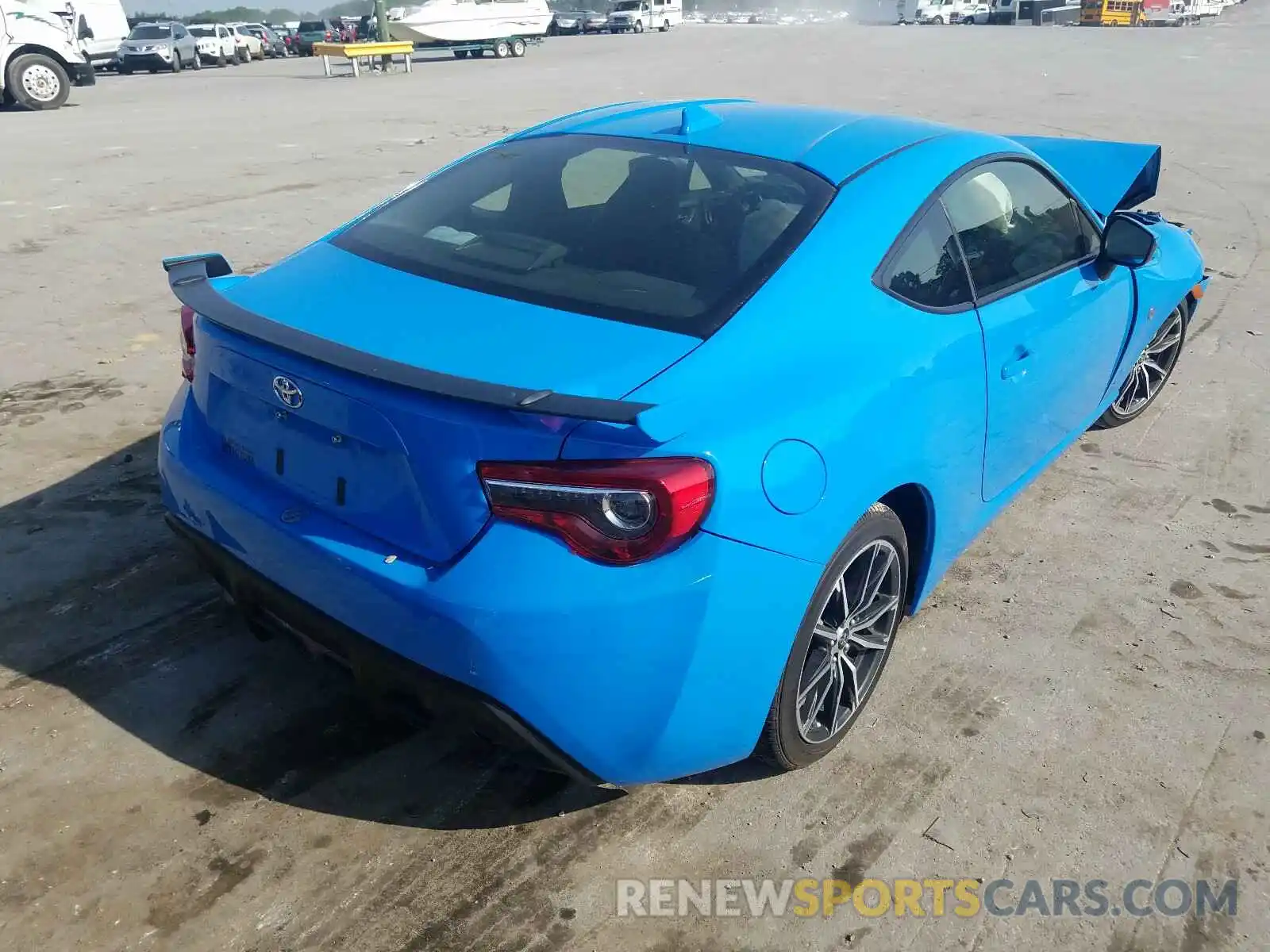 4 Фотография поврежденного автомобиля JF1ZNAE15K8700705 TOYOTA 86 GT 2019