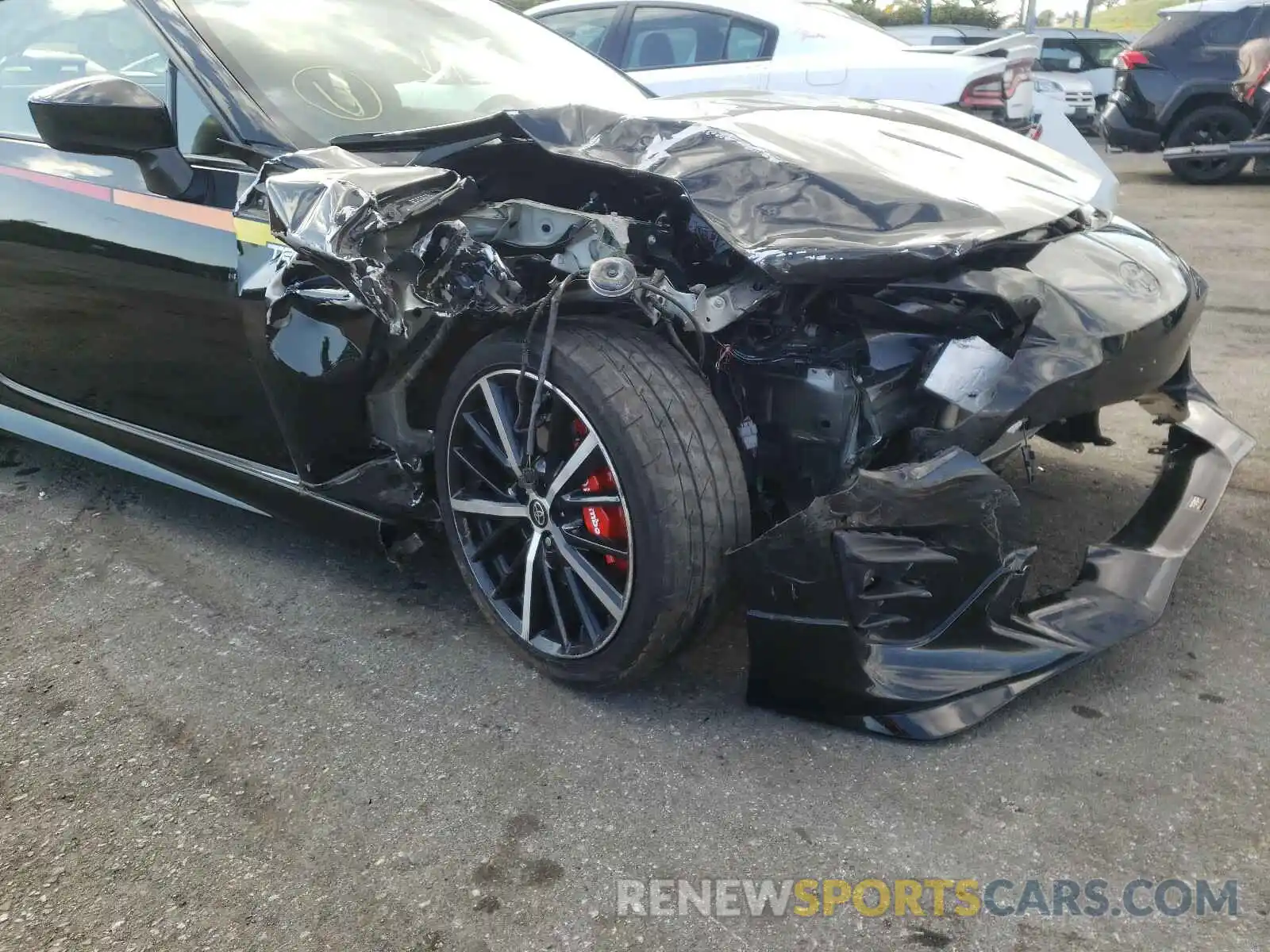 9 Фотография поврежденного автомобиля JF1ZNAE16K9702103 TOYOTA 86 GT 2019