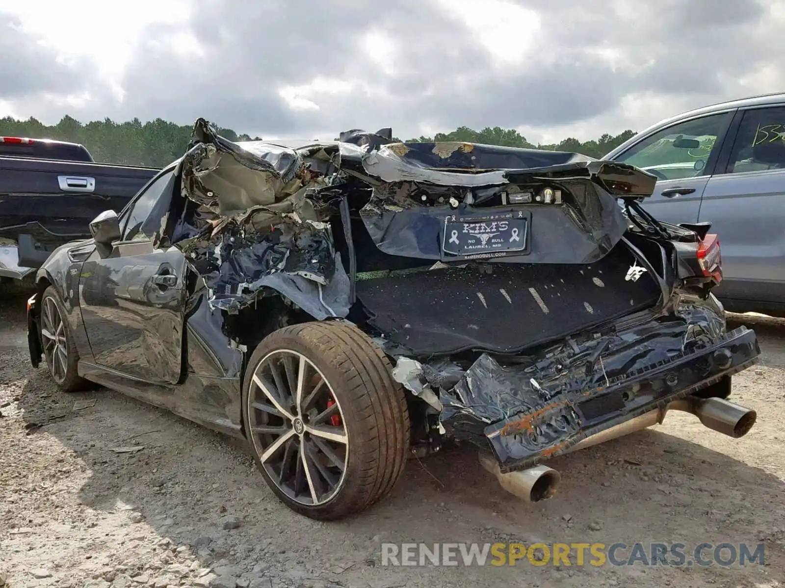 3 Фотография поврежденного автомобиля JF1ZNAE17K9701736 TOYOTA 86 GT 2019