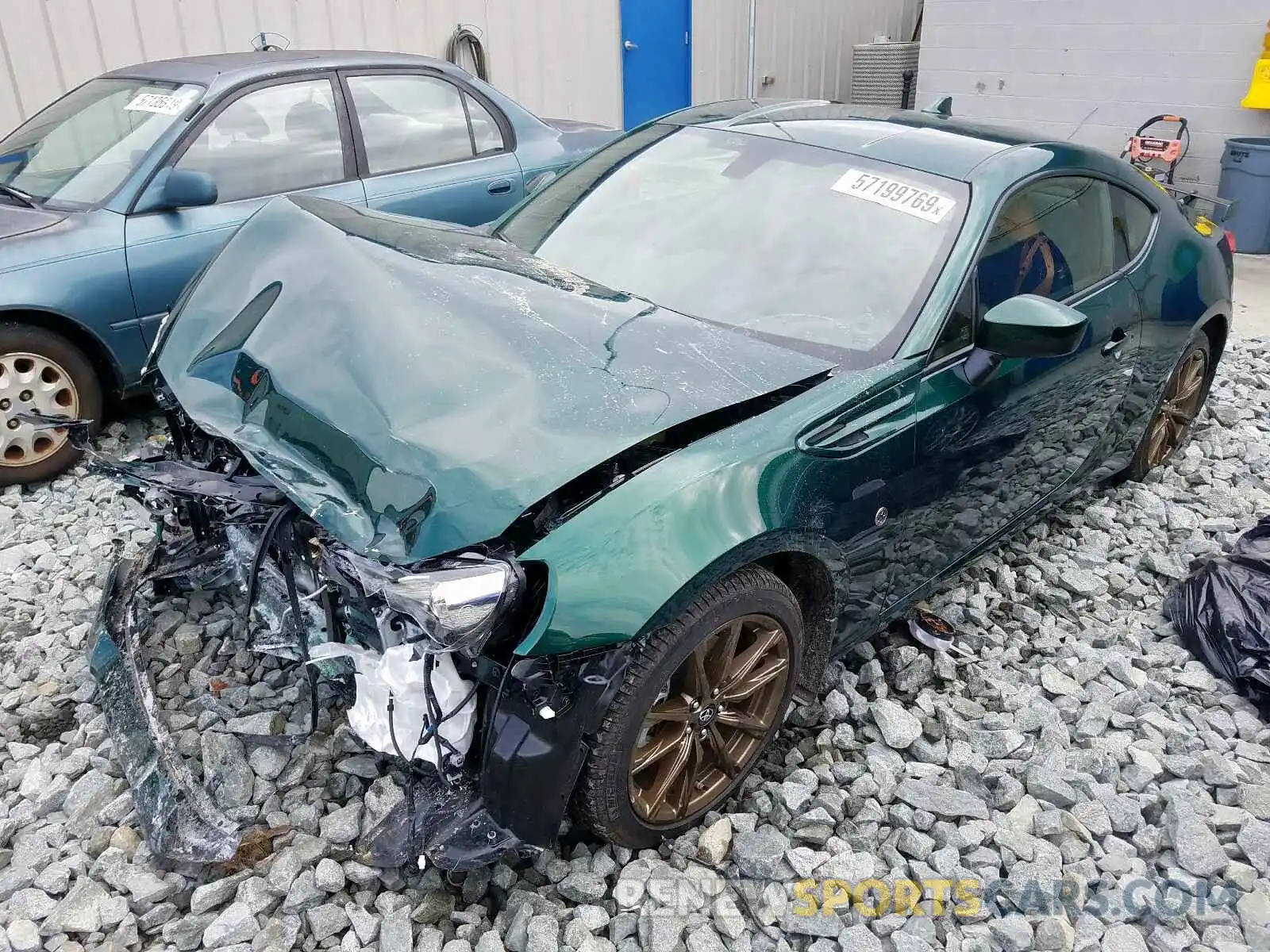 2 Photograph of a damaged car JF1ZNAE10L8750199 TOYOTA 86 GT 2020