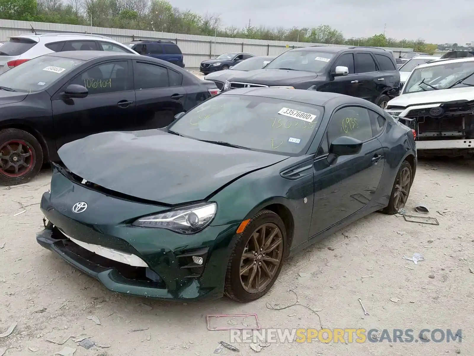 2 Photograph of a damaged car JF1ZNAE10L8750235 TOYOTA 86 GT 2020