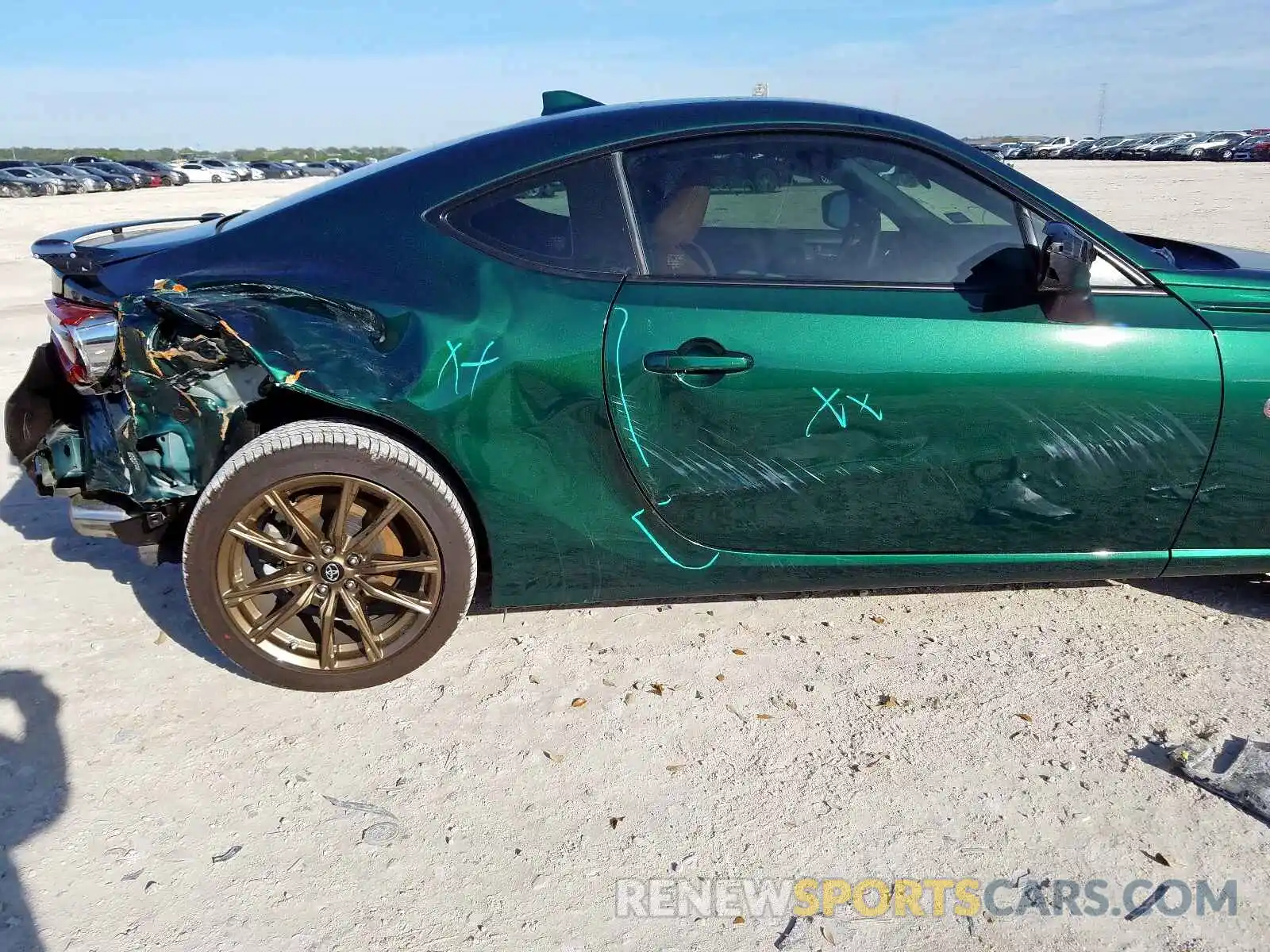 9 Photograph of a damaged car JF1ZNAE12L9750876 TOYOTA 86 GT 2020