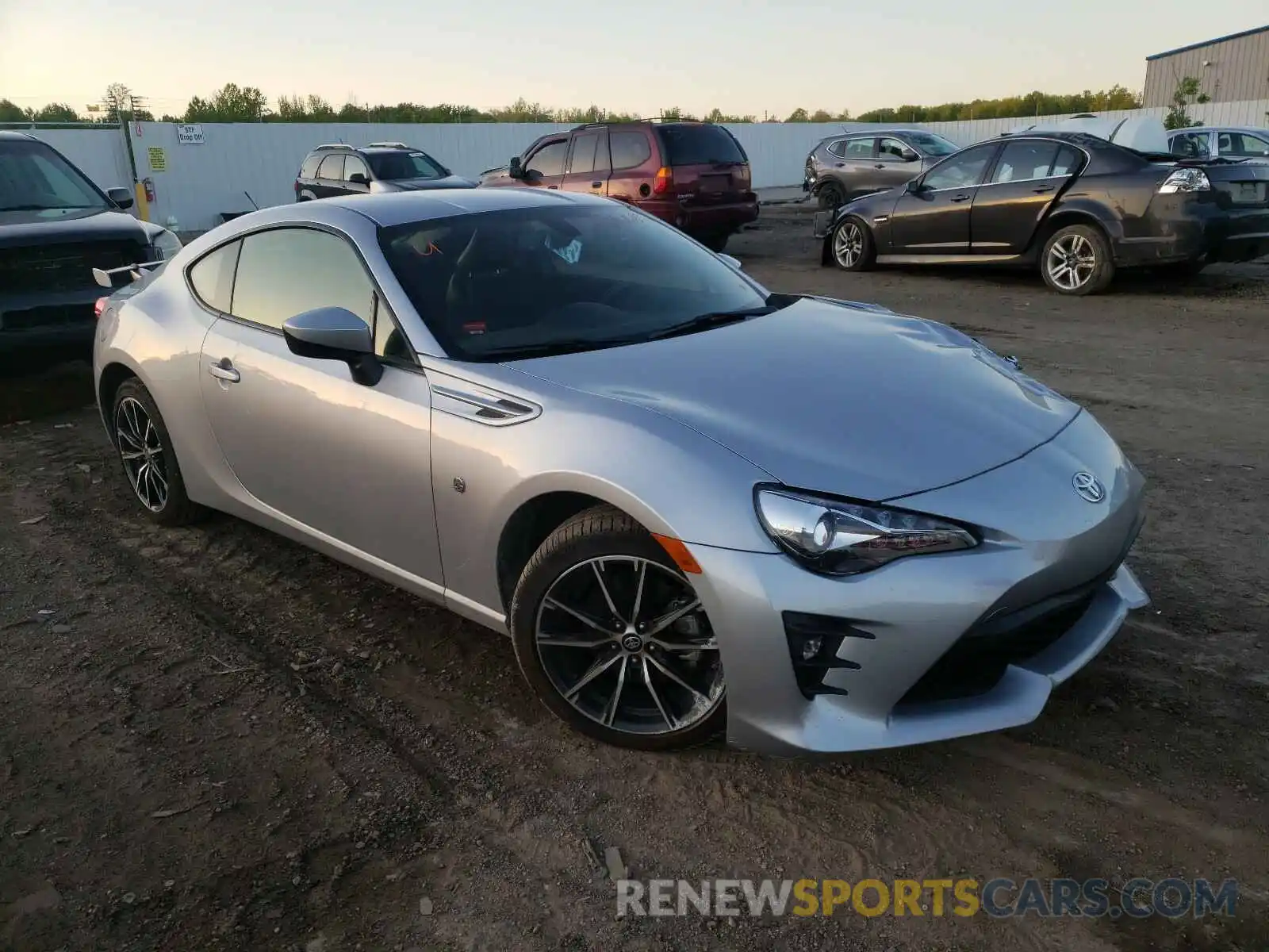 1 Photograph of a damaged car JF1ZNAE19L8752873 TOYOTA 86 GT 2020