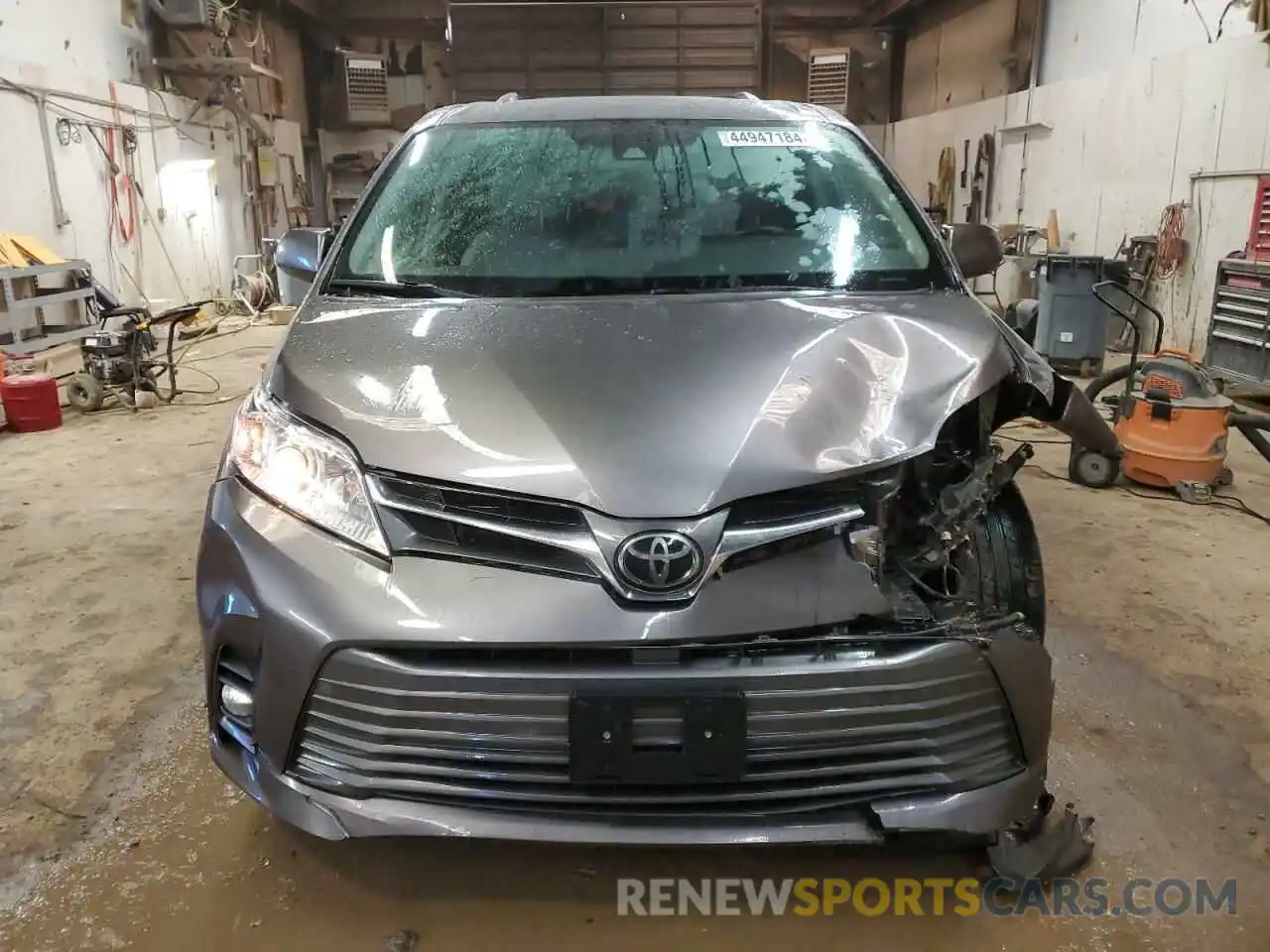 5 Photograph of a damaged car 5TDDZ3DC4KS217192 TOYOTA All Models 2019