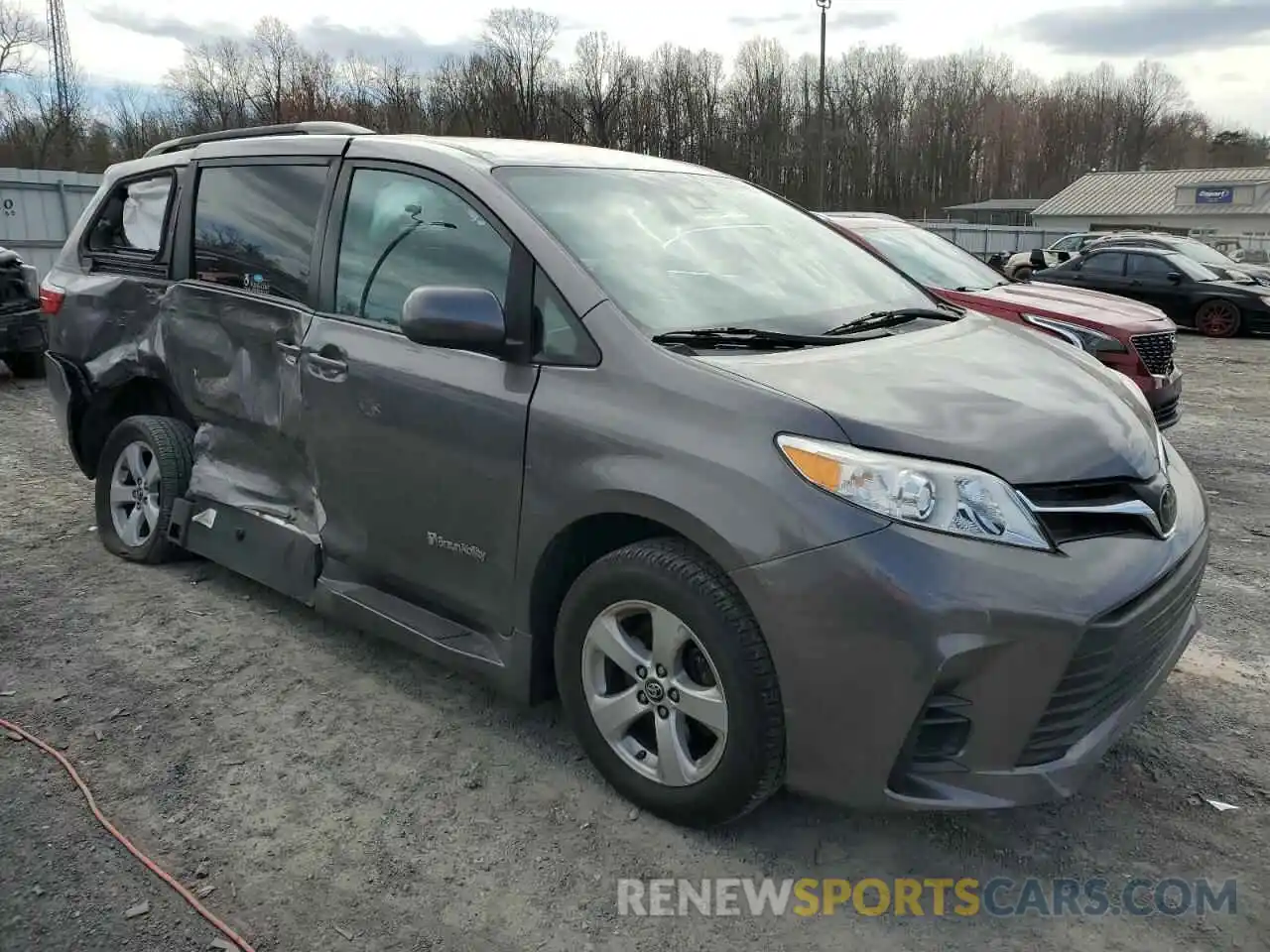 4 Photograph of a damaged car 5TDKZ3DCXKS984620 TOYOTA All Models 2019