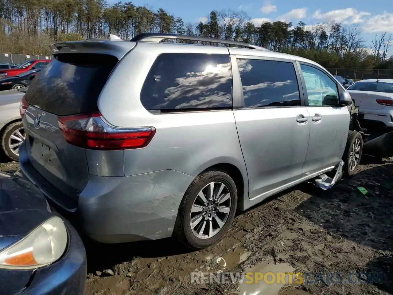 3 Photograph of a damaged car 5TDJZ3DC4LS245384 TOYOTA All Models 2020