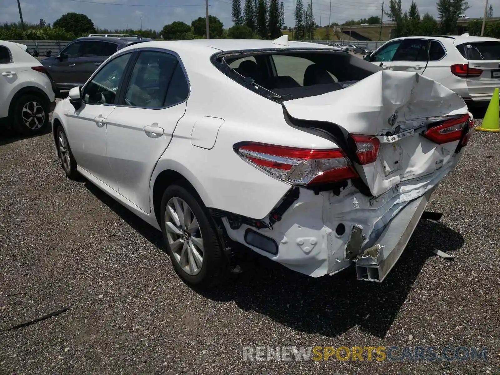 3 Photograph of a damaged car 4T1B11HK1KU722098 TOYOTA ALL OTHER 2019