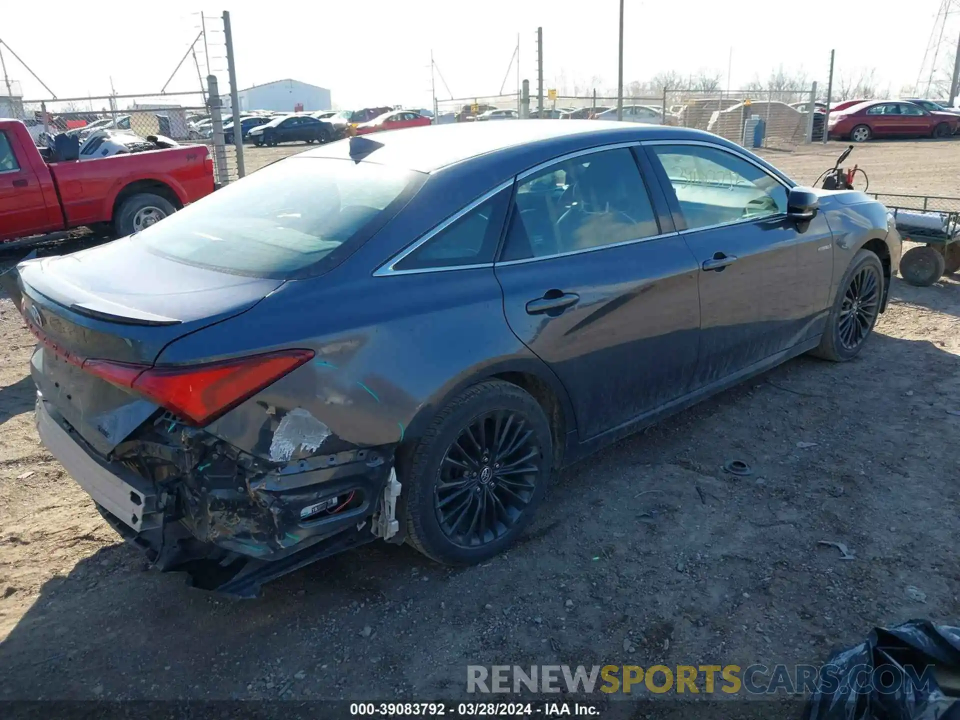 4 Photograph of a damaged car 4T1B21FB0KU001562 TOYOTA AVALON 2019