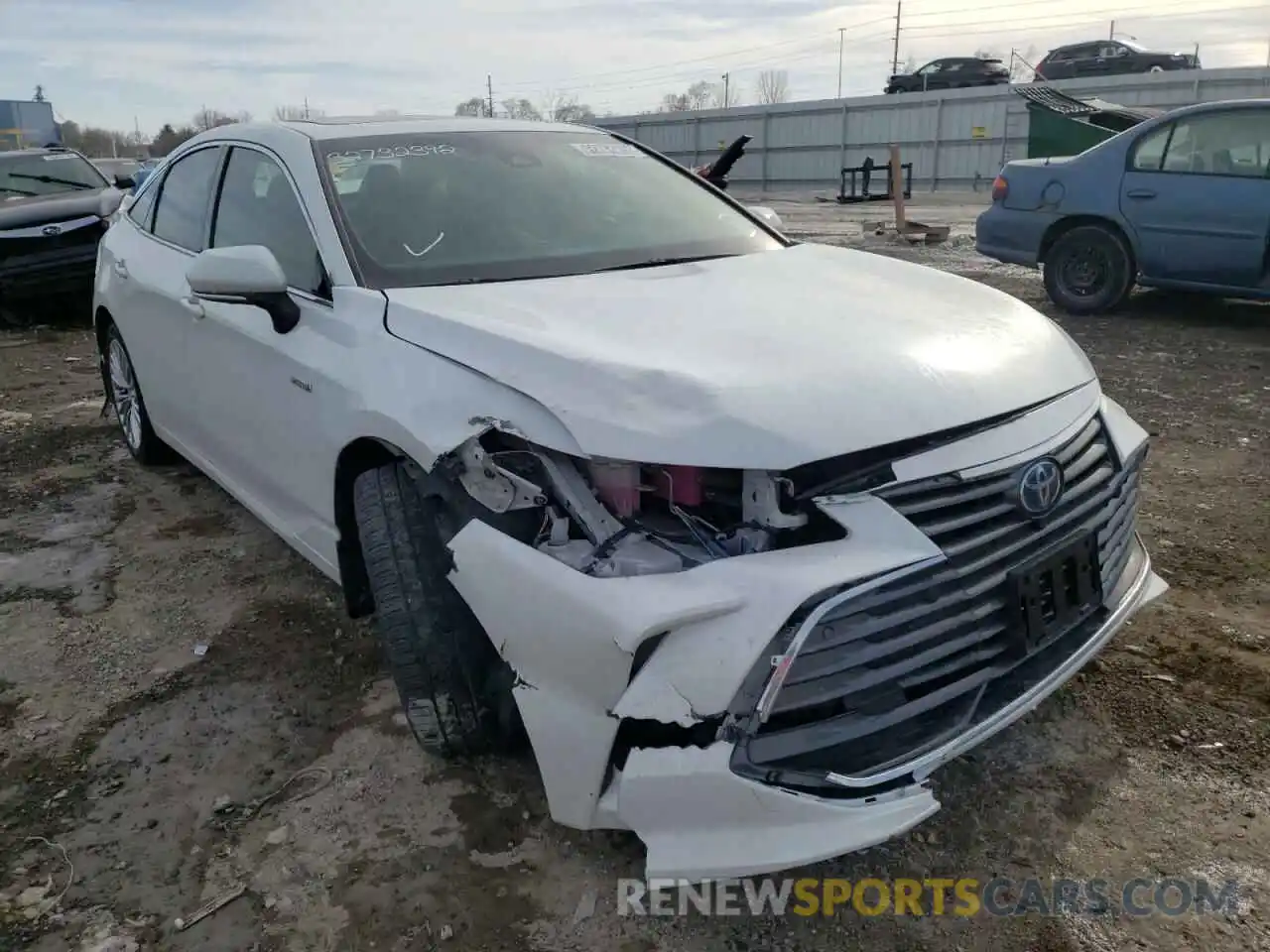 1 Photograph of a damaged car 4T1B21FB0KU003750 TOYOTA AVALON 2019