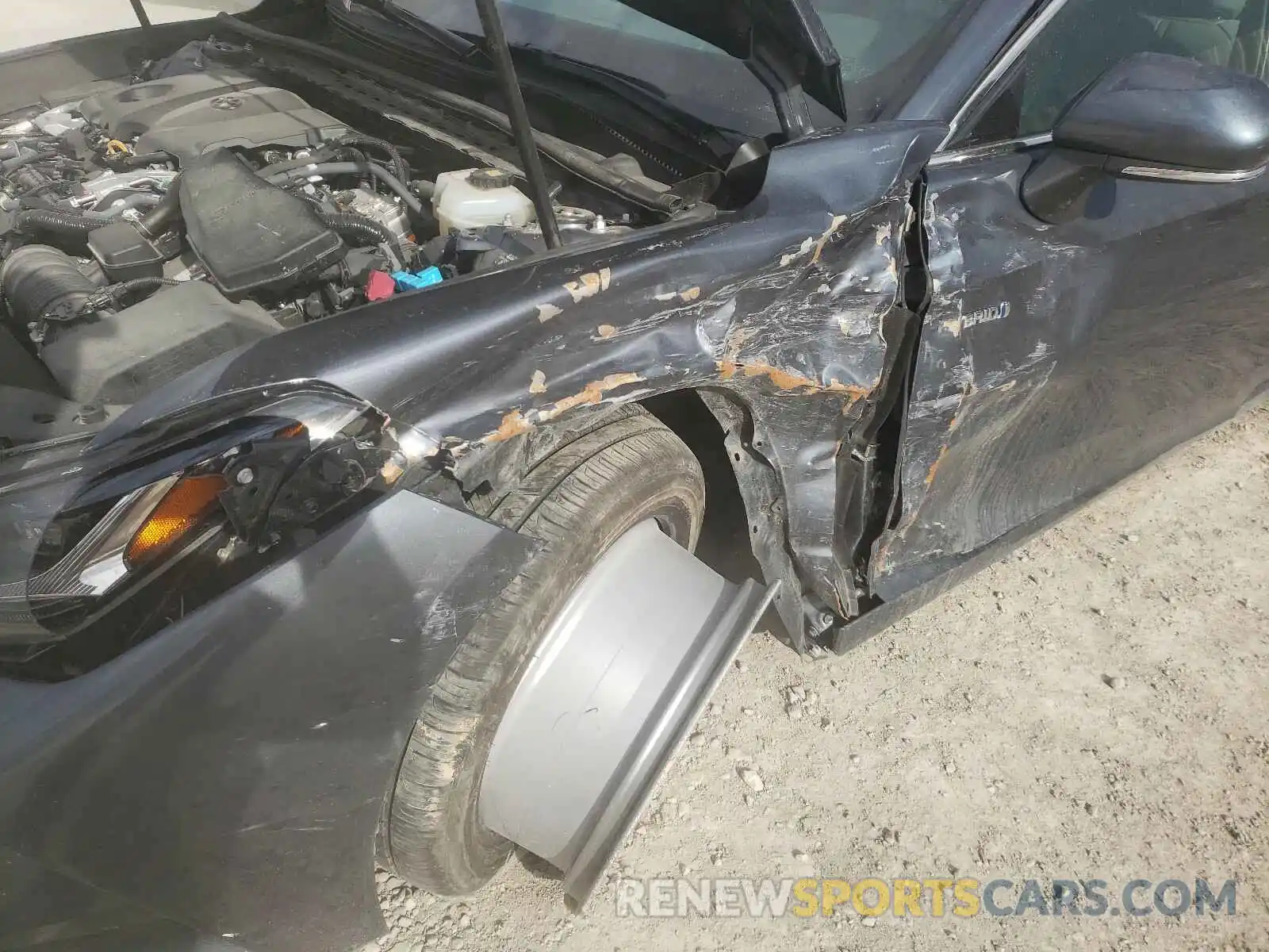 9 Photograph of a damaged car 4T1B21FB0KU005577 TOYOTA AVALON 2019