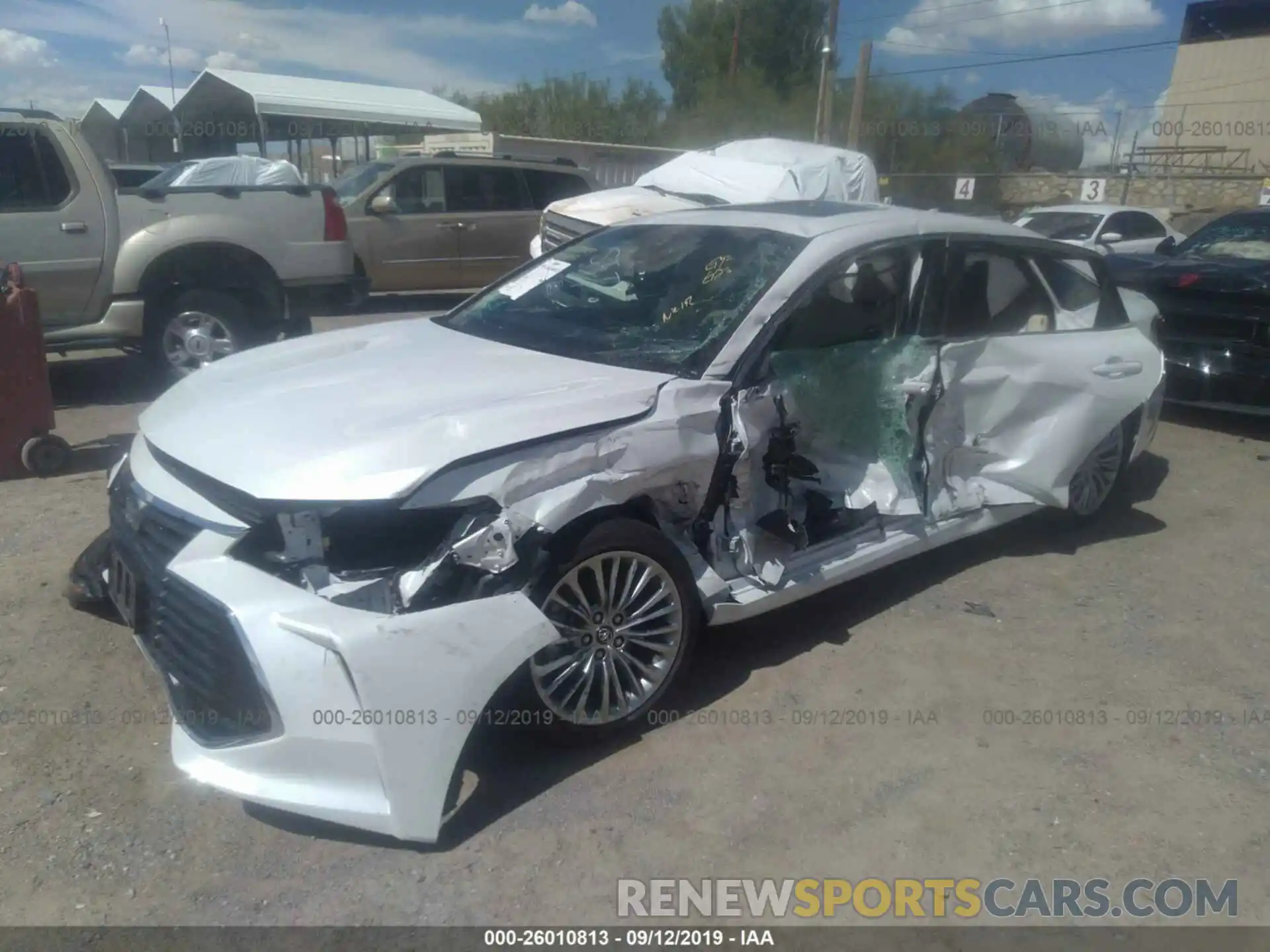 2 Photograph of a damaged car 4T1B21FB0KU007670 TOYOTA AVALON 2019