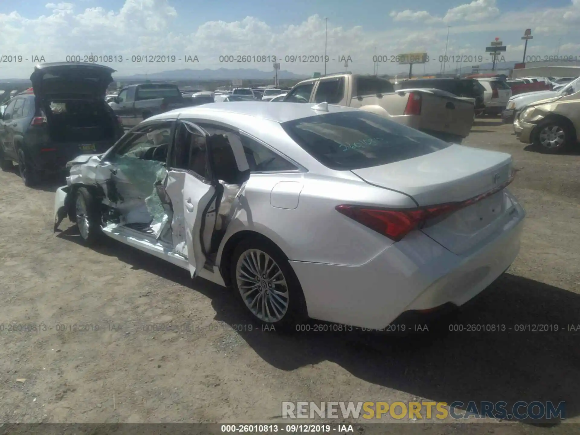 3 Photograph of a damaged car 4T1B21FB0KU007670 TOYOTA AVALON 2019