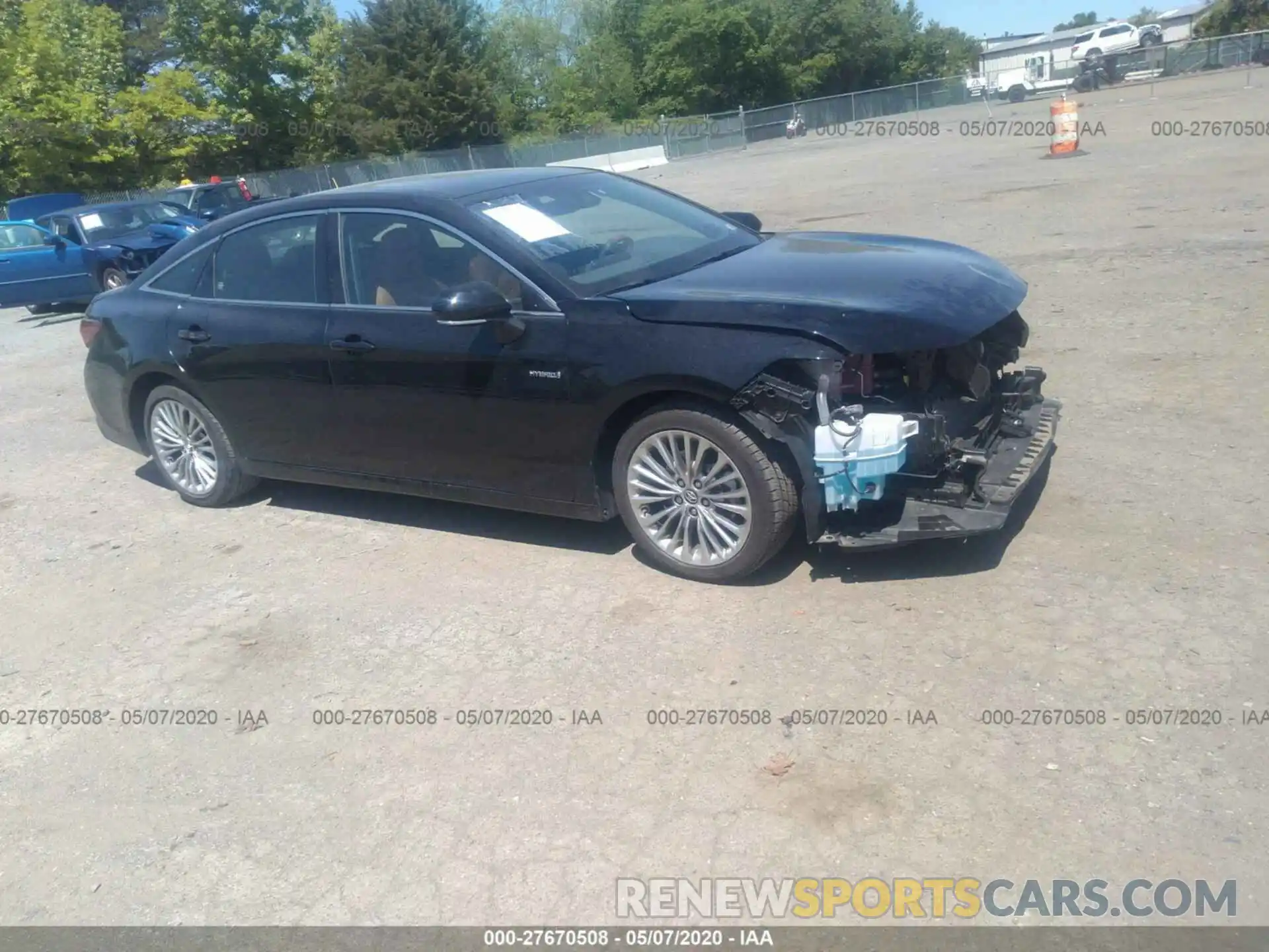 1 Photograph of a damaged car 4T1B21FB0KU008172 TOYOTA AVALON 2019