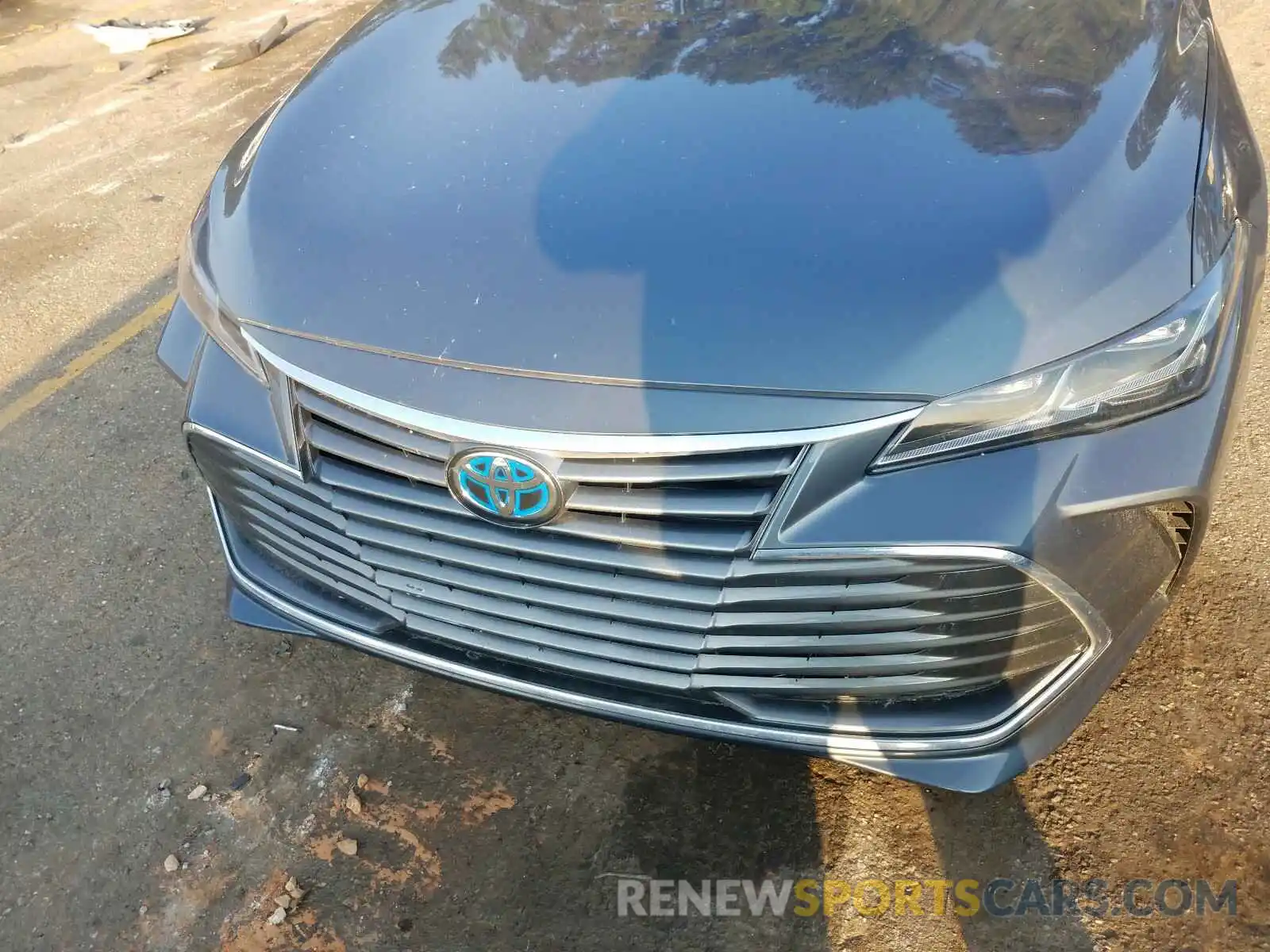 9 Photograph of a damaged car 4T1B21FB1KU001697 TOYOTA AVALON 2019