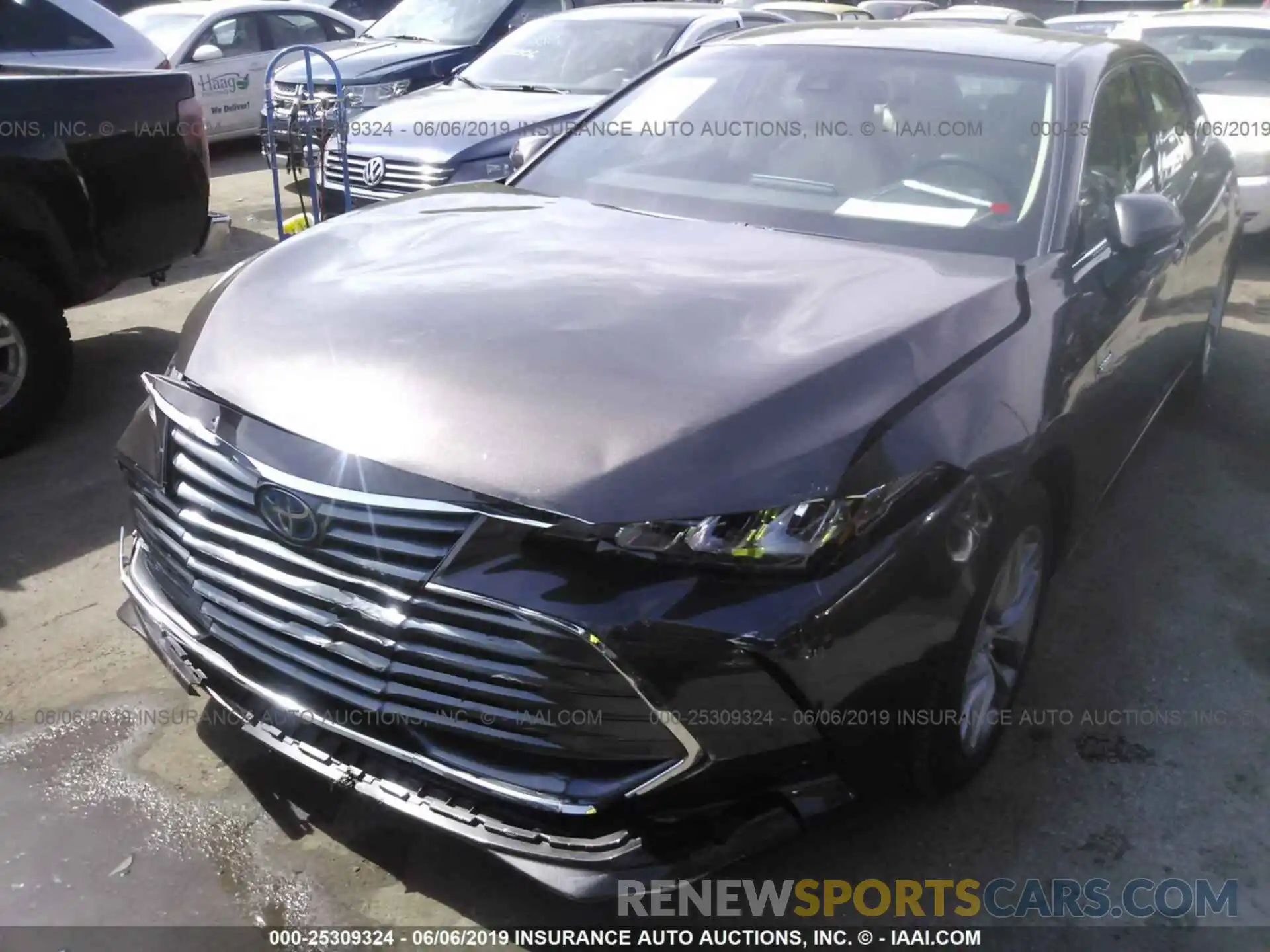 6 Photograph of a damaged car 4T1B21FB1KU002929 TOYOTA AVALON 2019