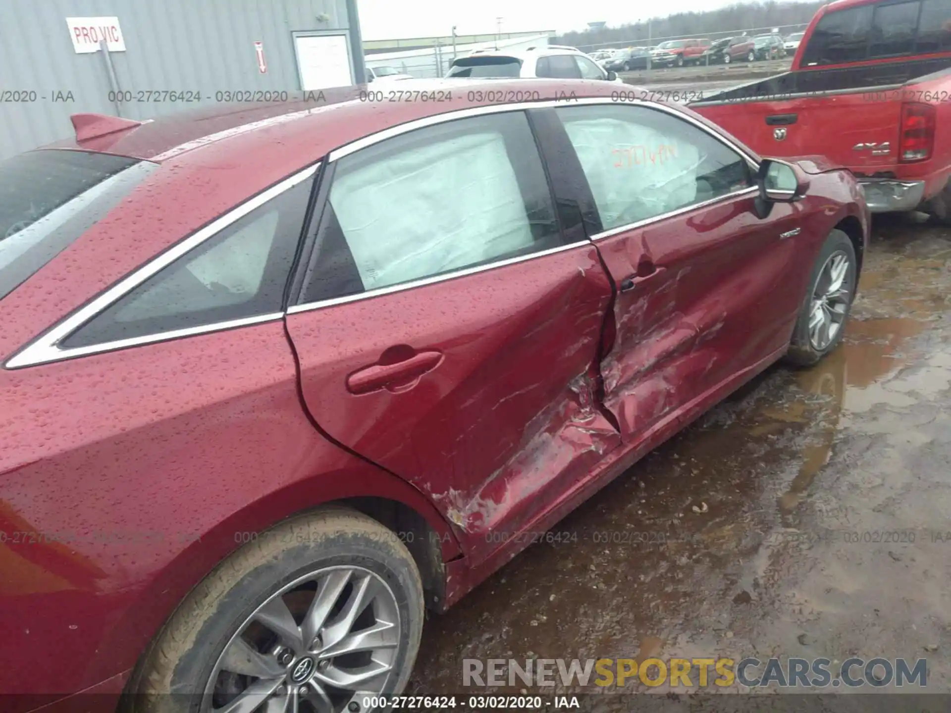 6 Photograph of a damaged car 4T1B21FB1KU002963 TOYOTA AVALON 2019