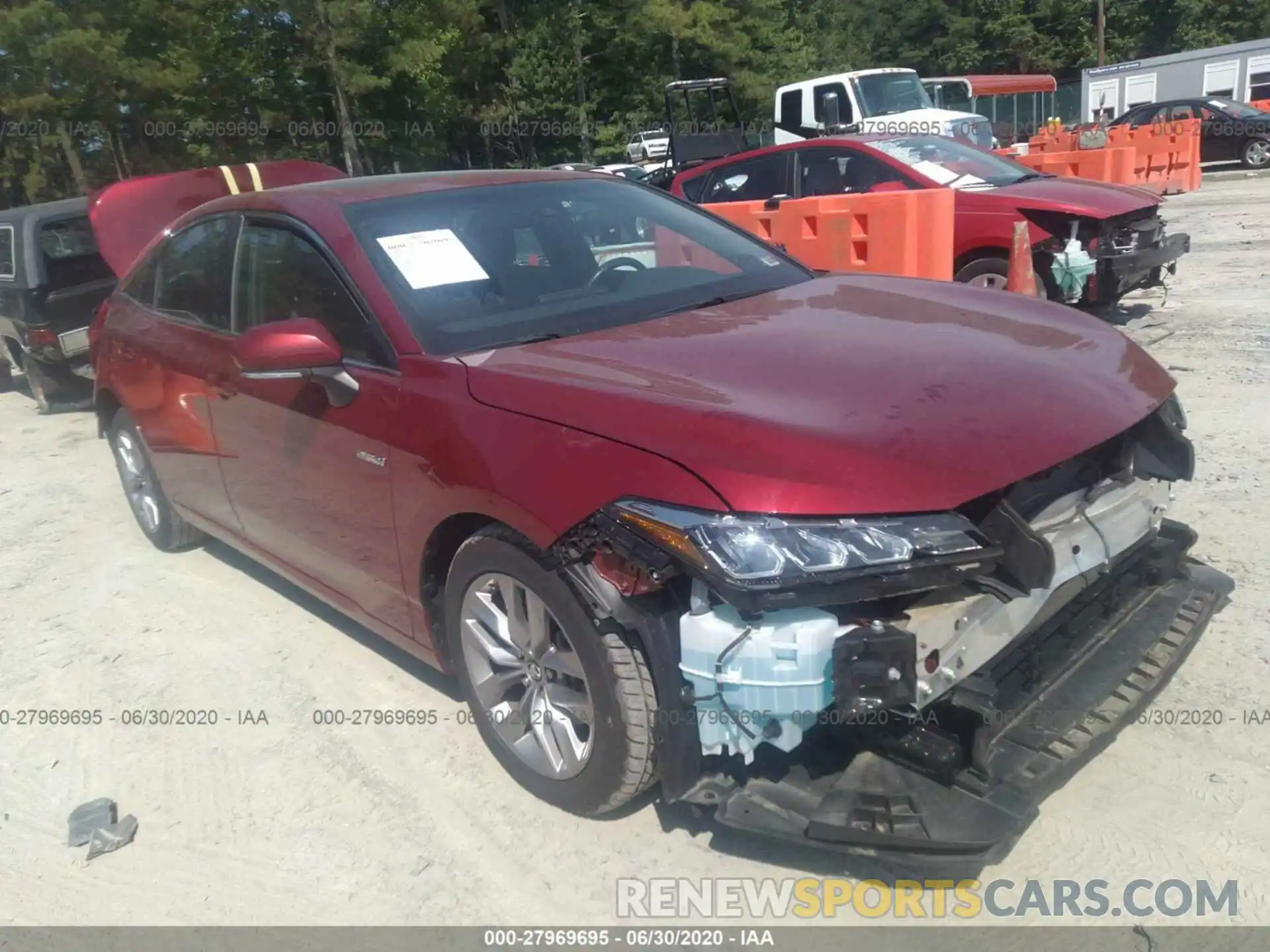 1 Photograph of a damaged car 4T1B21FB1KU004504 TOYOTA AVALON 2019