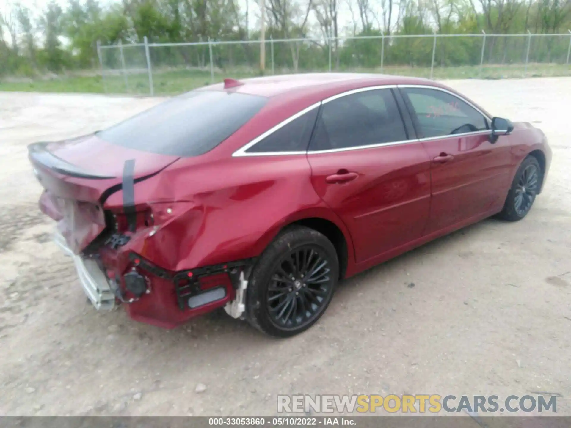 4 Photograph of a damaged car 4T1B21FB1KU007497 TOYOTA AVALON 2019