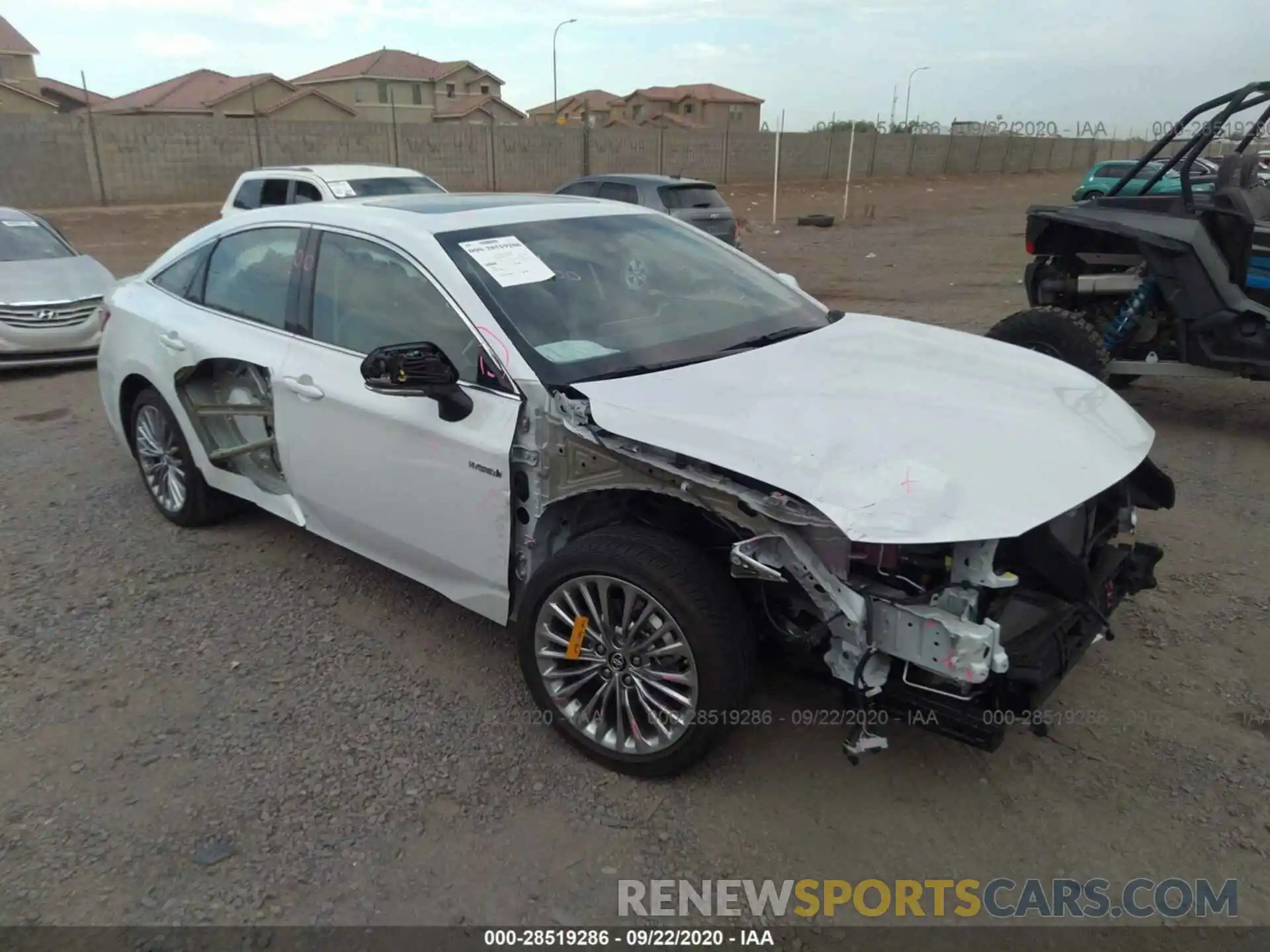 1 Photograph of a damaged car 4T1B21FB1KU008780 TOYOTA AVALON 2019