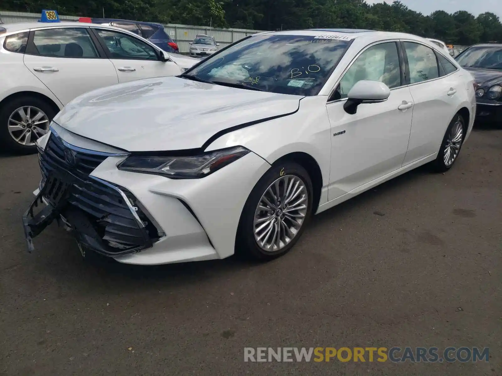 2 Photograph of a damaged car 4T1B21FB1KU009556 TOYOTA AVALON 2019