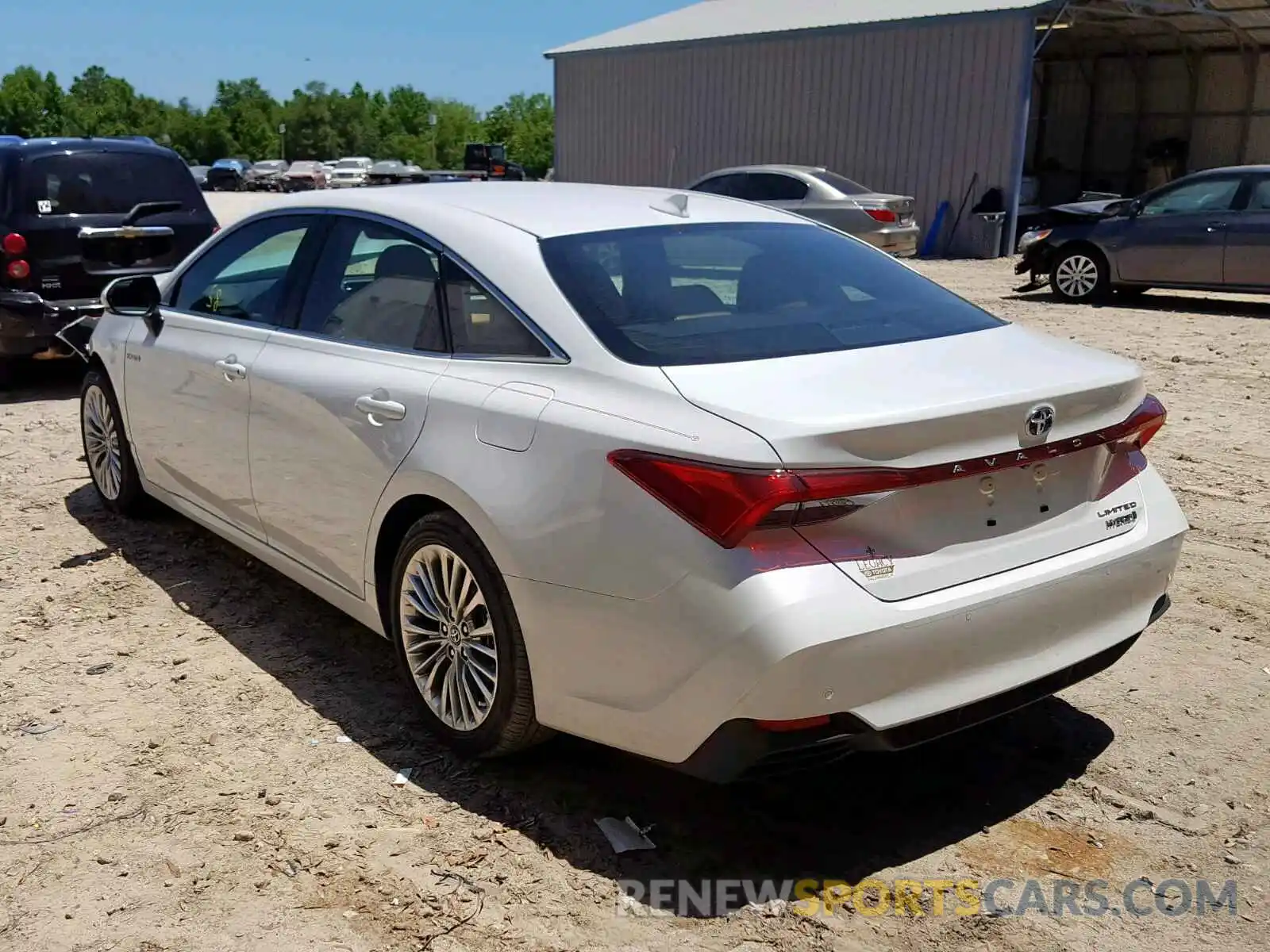 3 Photograph of a damaged car 4T1B21FB1KU009668 TOYOTA AVALON 2019