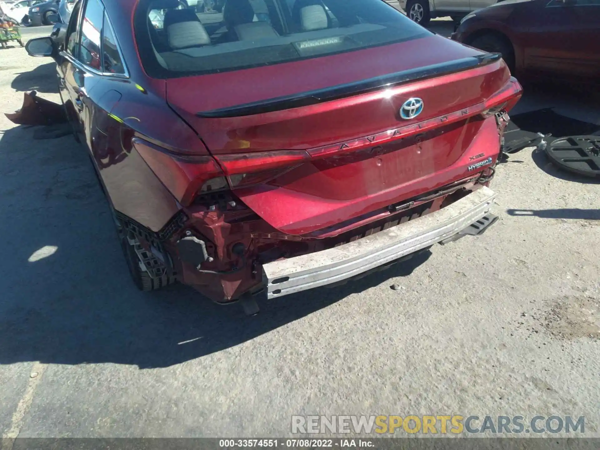 6 Photograph of a damaged car 4T1B21FB2KU001725 TOYOTA AVALON 2019