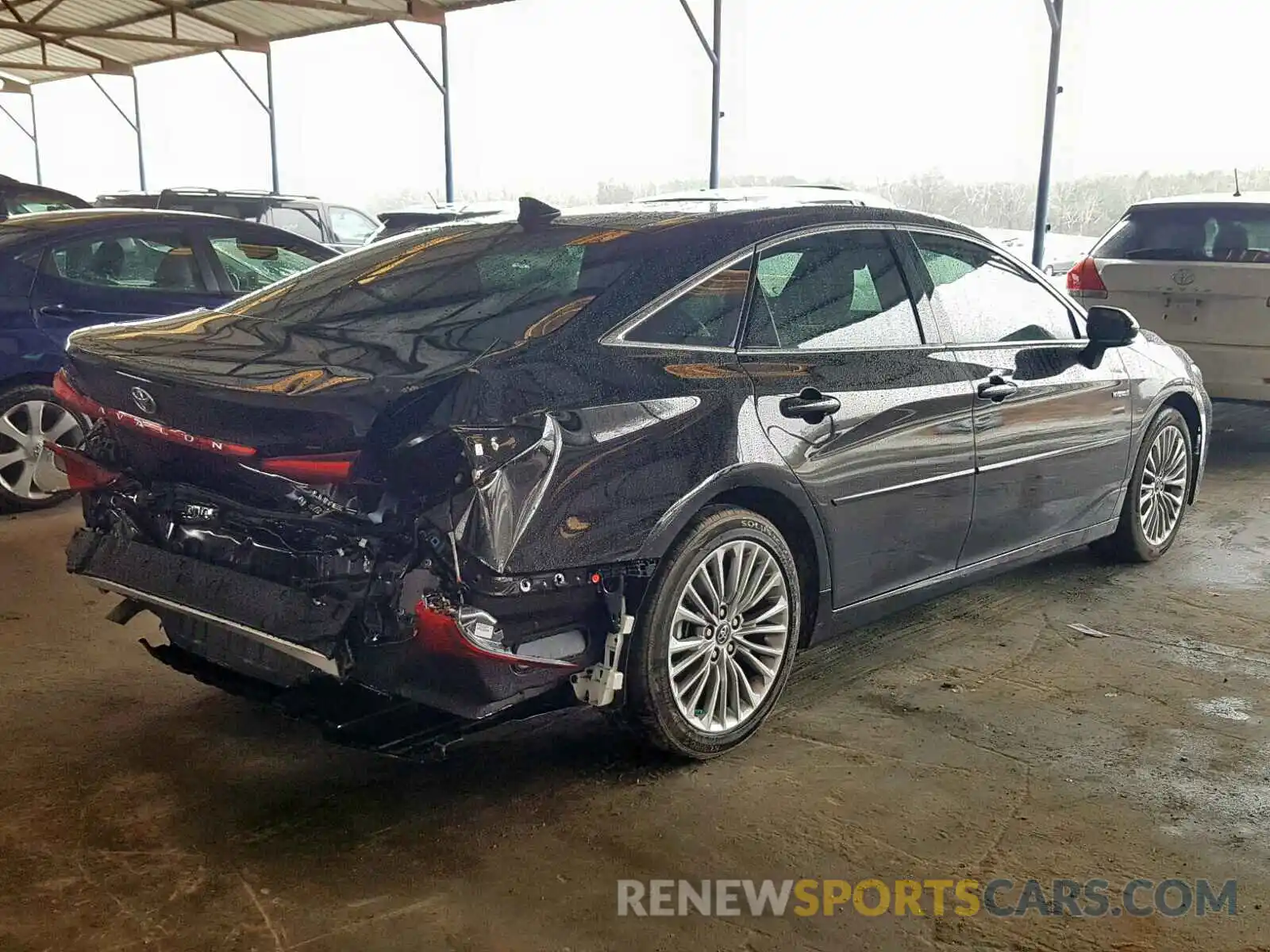 4 Photograph of a damaged car 4T1B21FB2KU004284 TOYOTA AVALON 2019