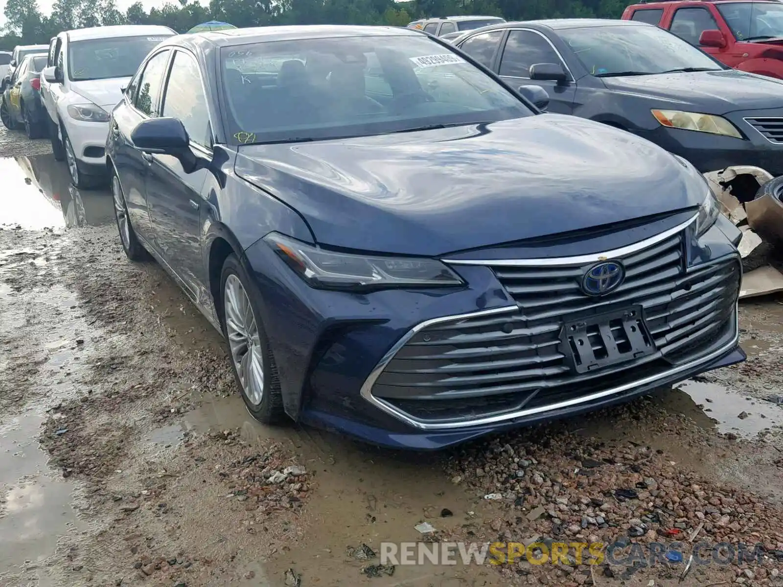 1 Photograph of a damaged car 4T1B21FB2KU005838 TOYOTA AVALON 2019