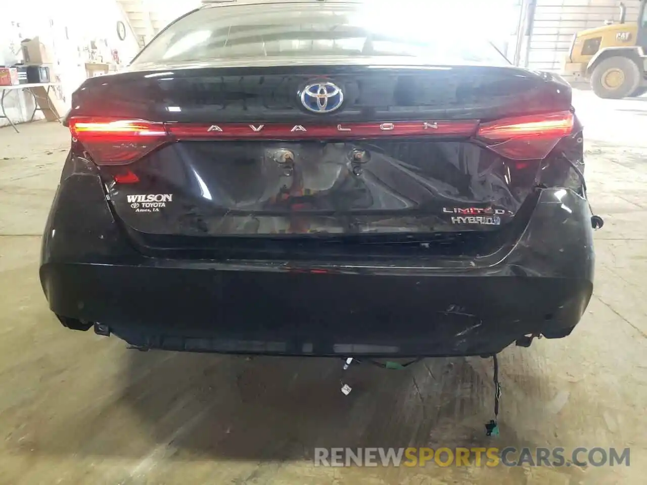 9 Photograph of a damaged car 4T1B21FB2KU005967 TOYOTA AVALON 2019