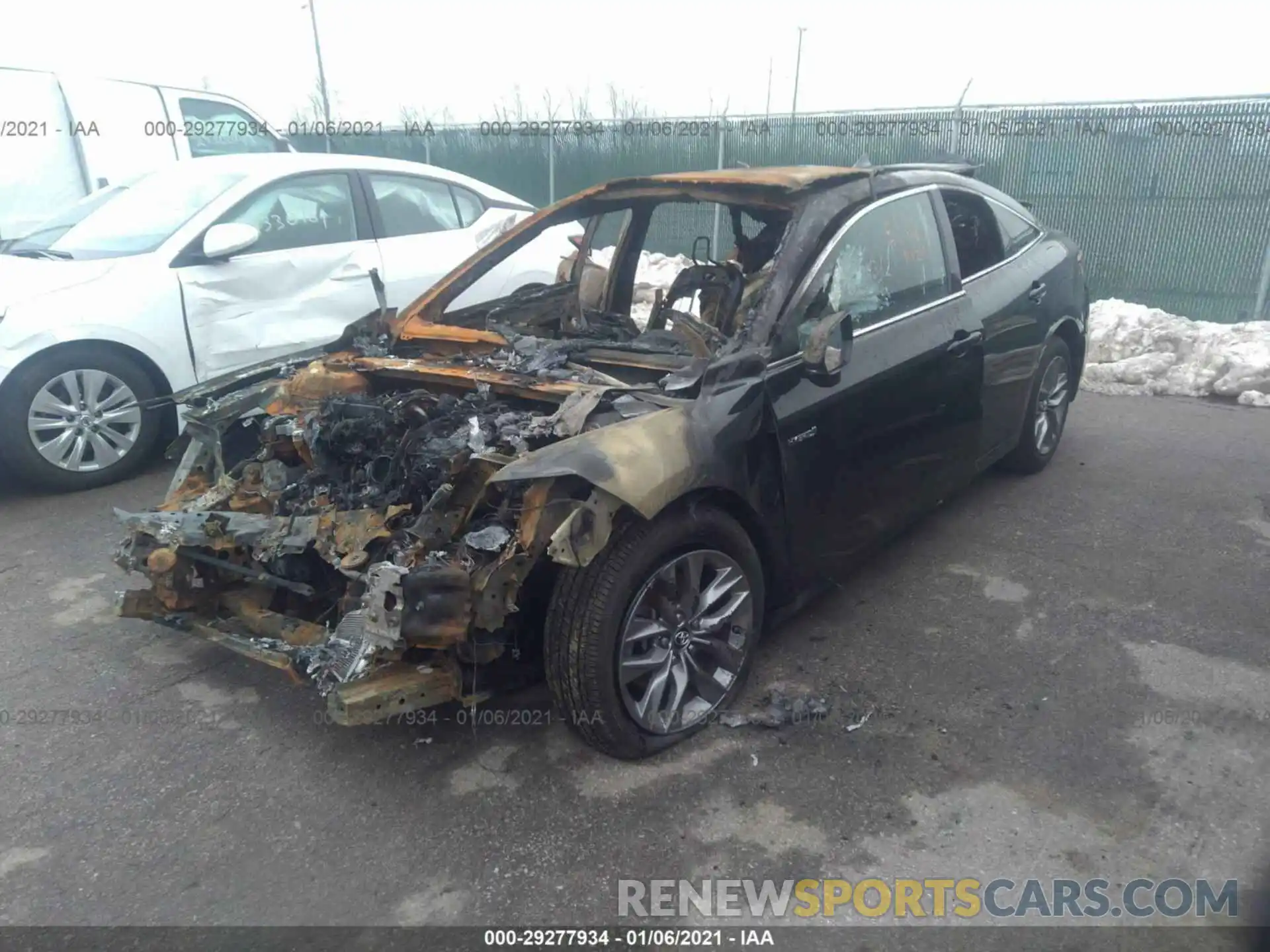 2 Фотография поврежденного автомобиля 4T1B21FB2KU006231 TOYOTA AVALON 2019