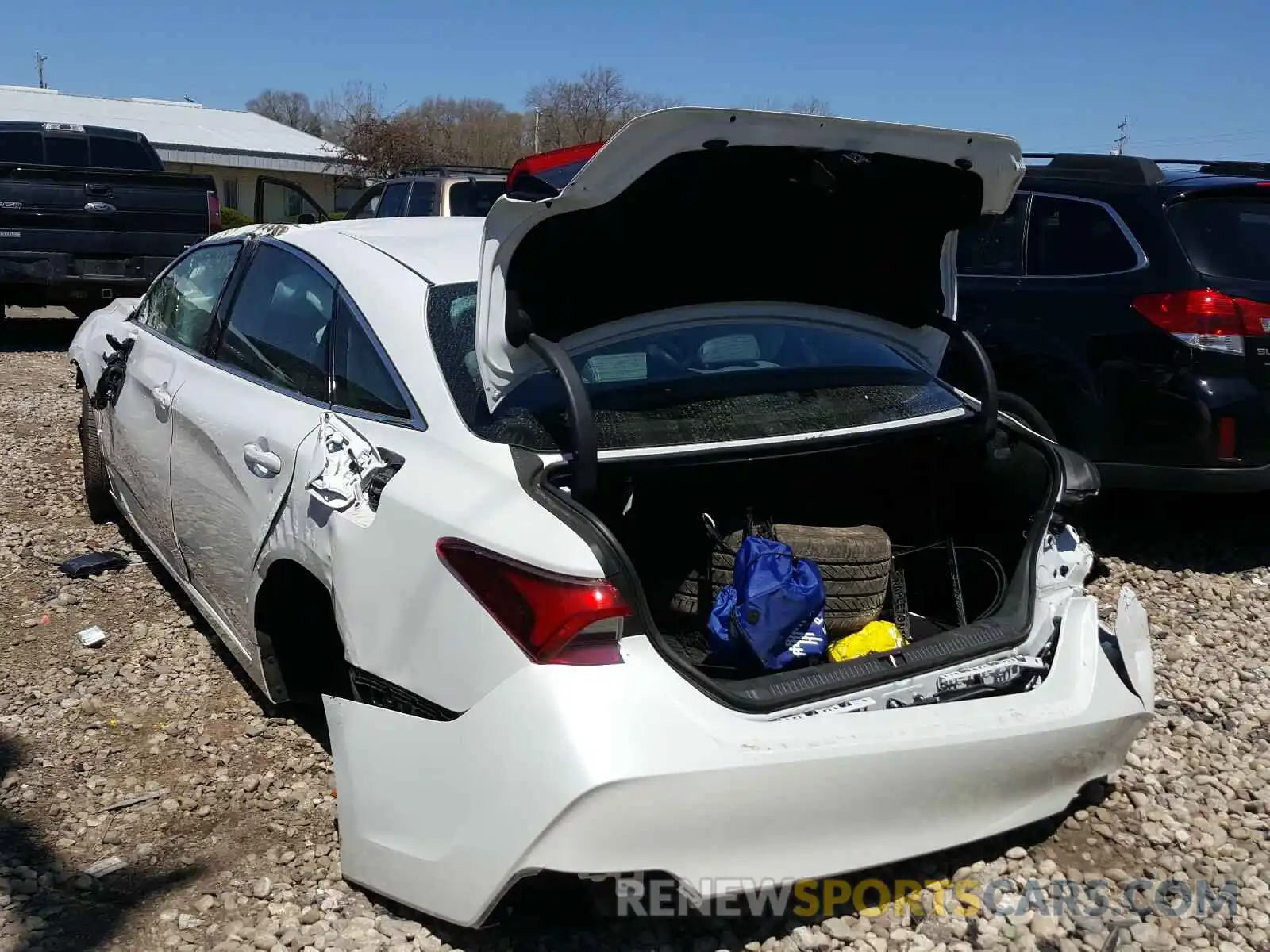 3 Photograph of a damaged car 4T1B21FB2KU009002 TOYOTA AVALON 2019