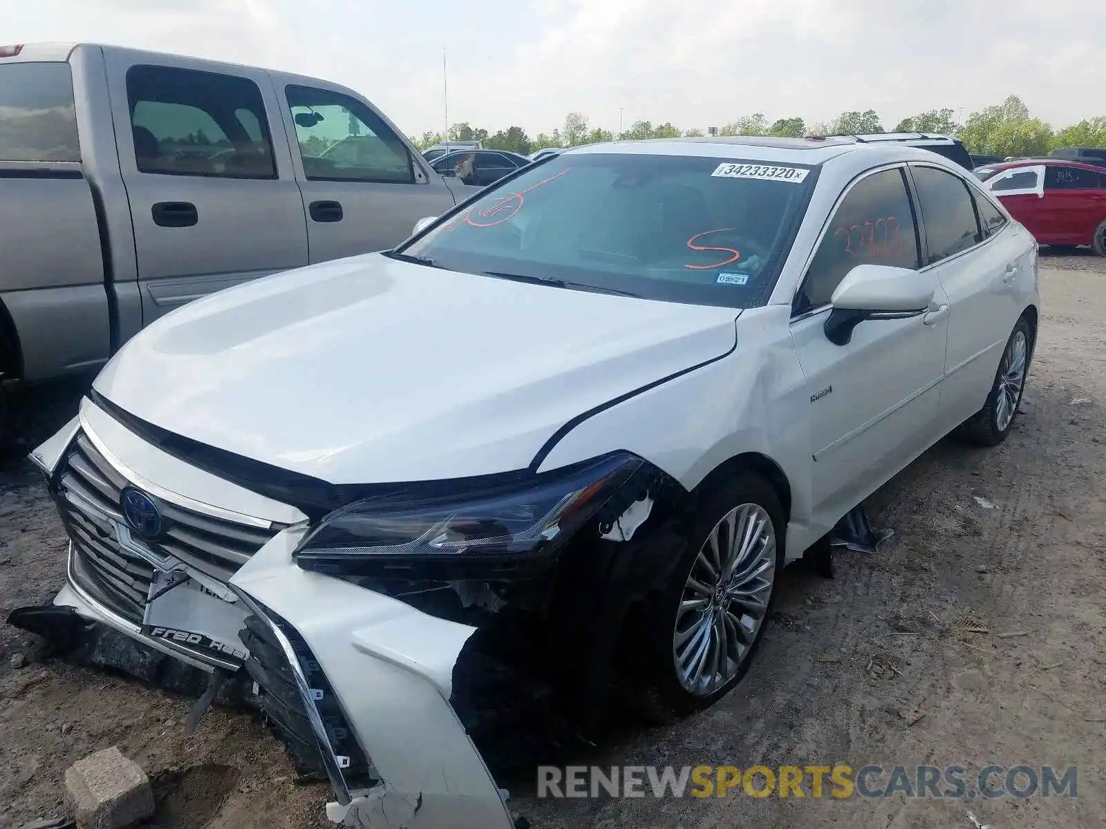 2 Photograph of a damaged car 4T1B21FB2KU010053 TOYOTA AVALON 2019