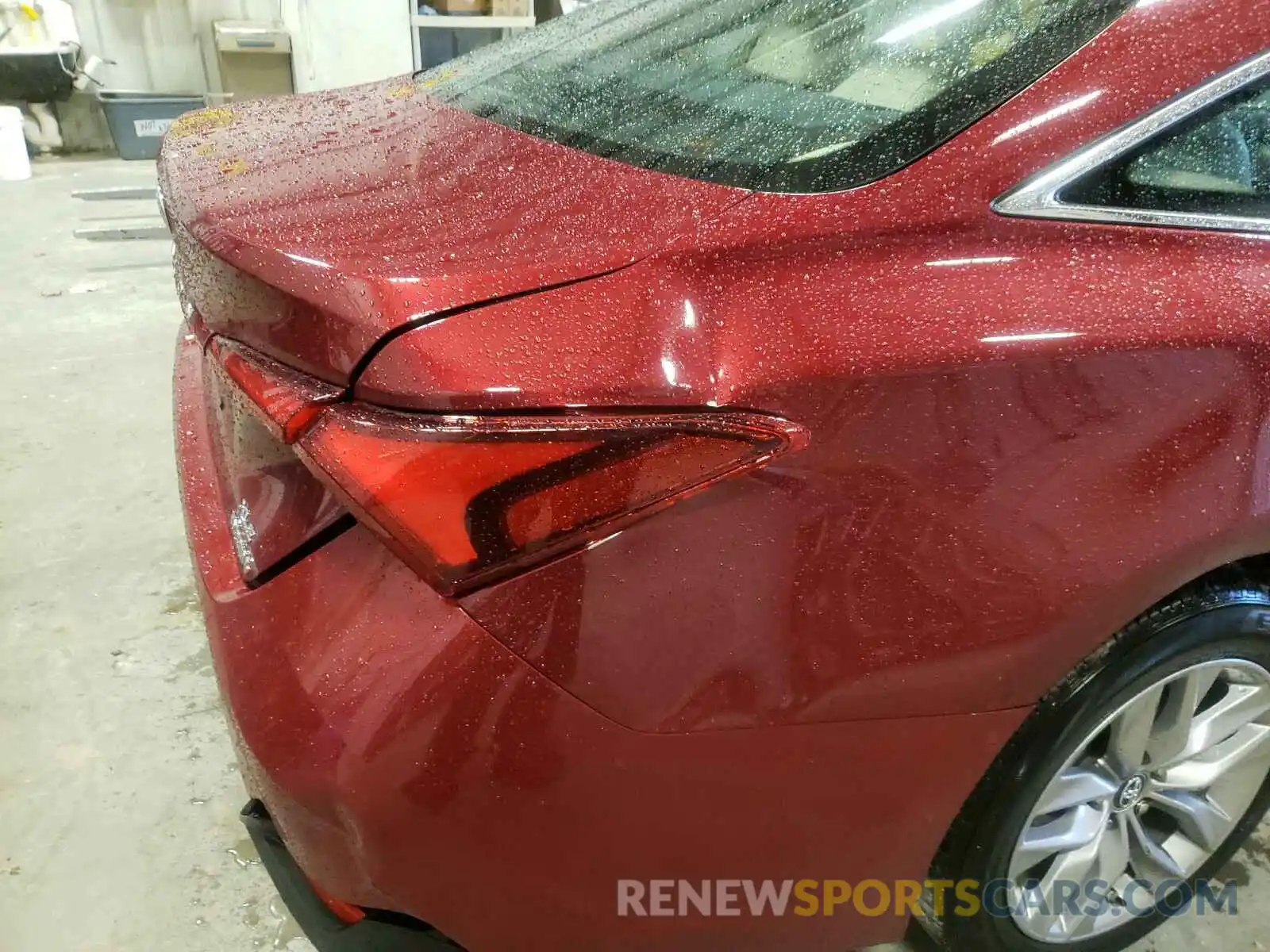 9 Photograph of a damaged car 4T1B21FB3KU001264 TOYOTA AVALON 2019