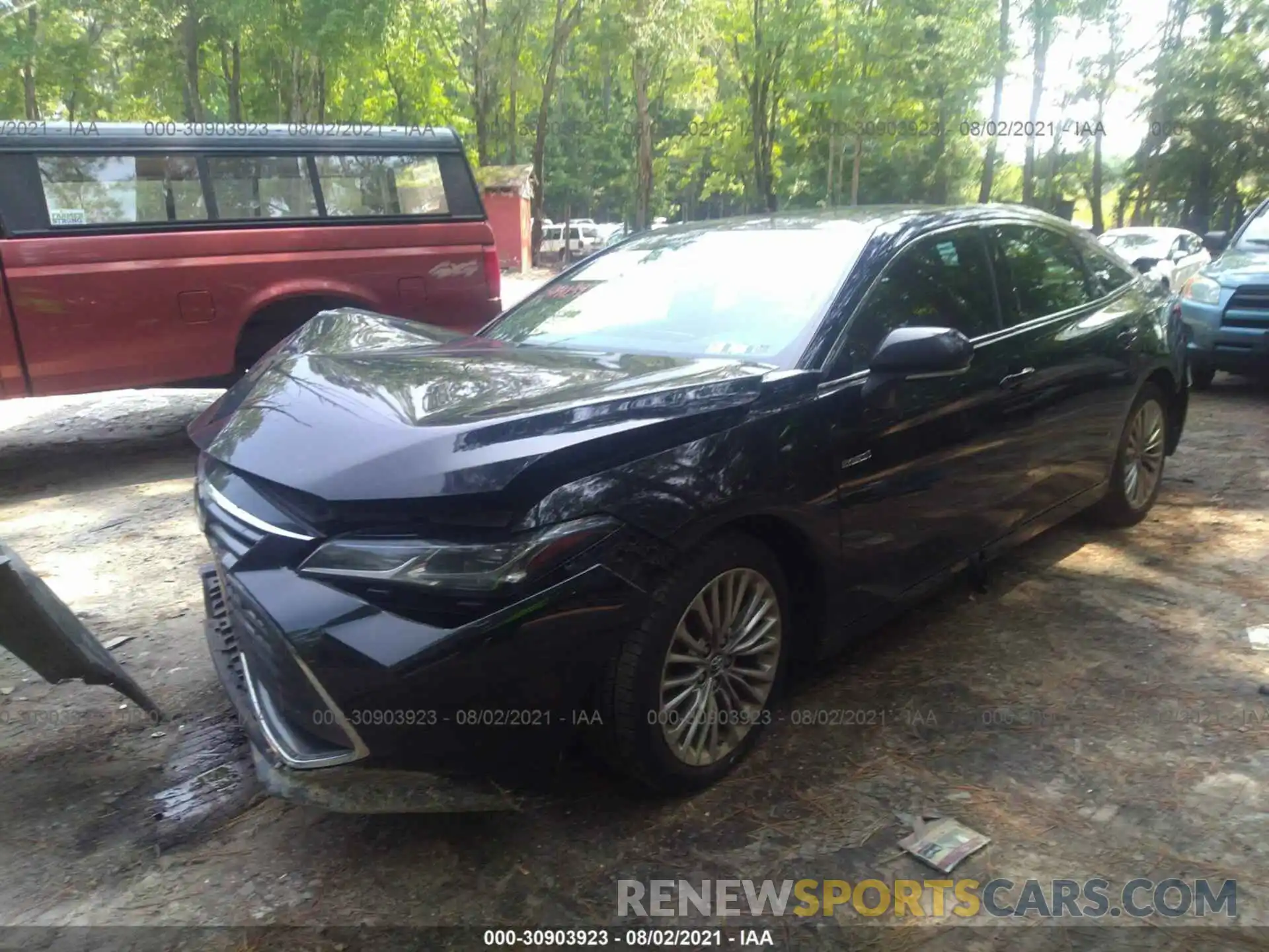 2 Photograph of a damaged car 4T1B21FB3KU001331 TOYOTA AVALON 2019