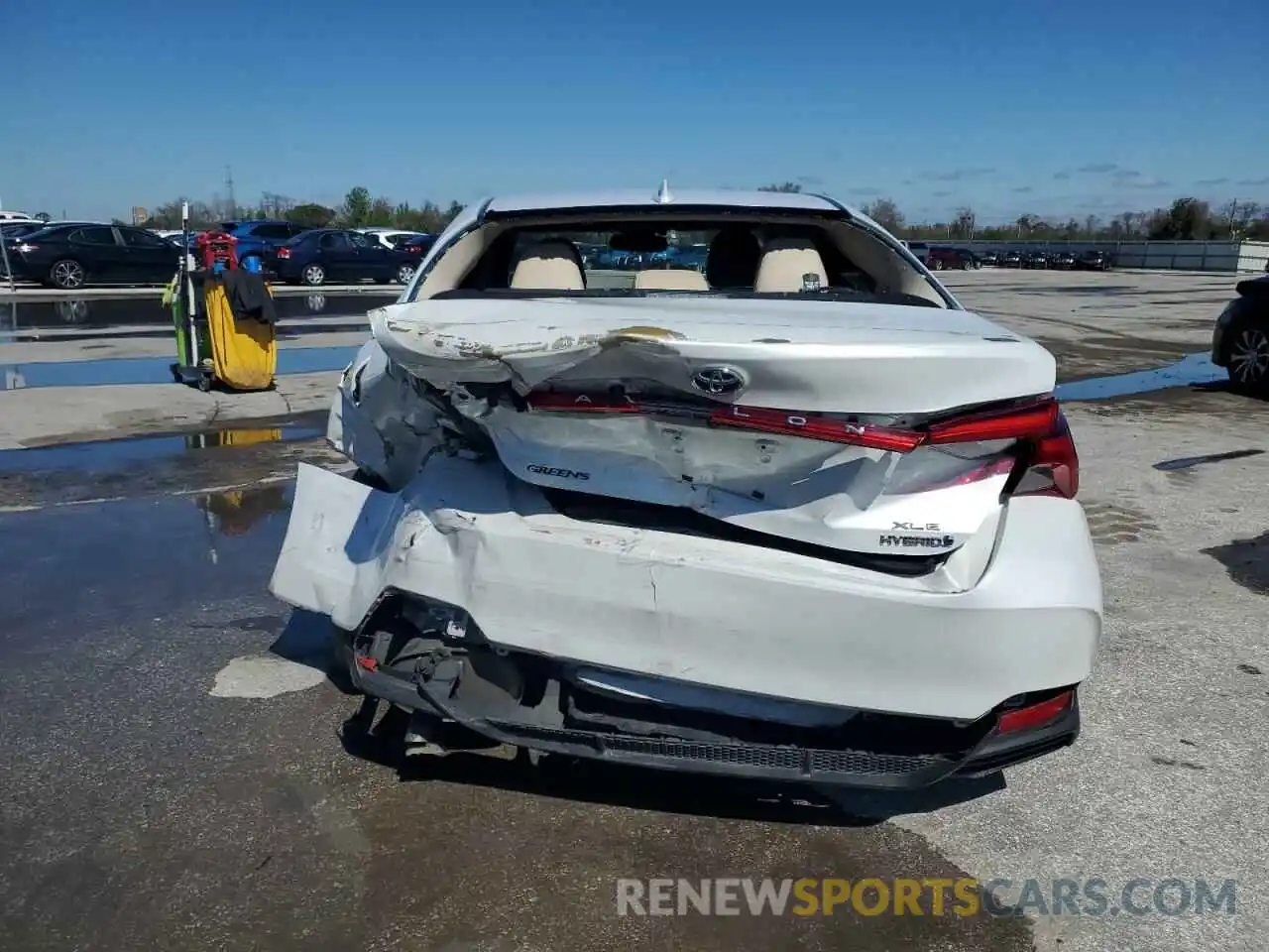 6 Photograph of a damaged car 4T1B21FB3KU001474 TOYOTA AVALON 2019