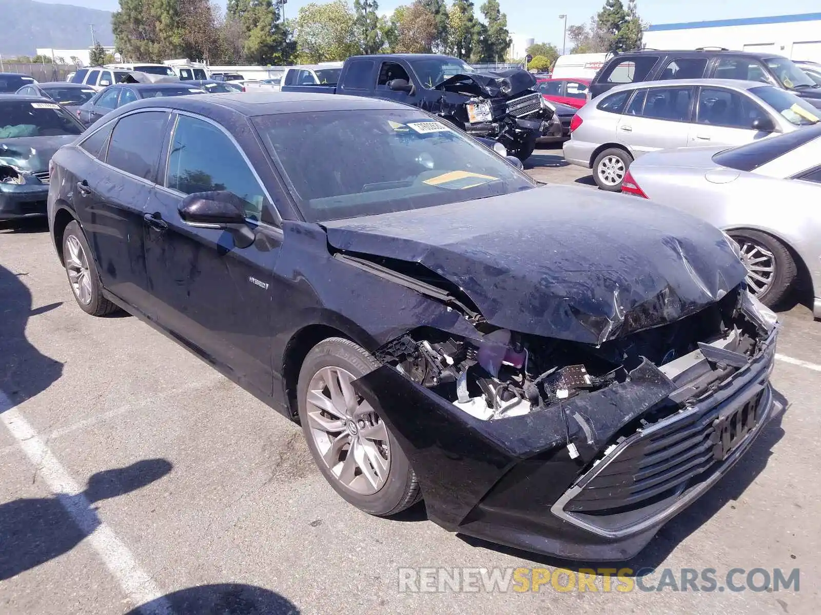 1 Photograph of a damaged car 4T1B21FB3KU002317 TOYOTA AVALON 2019