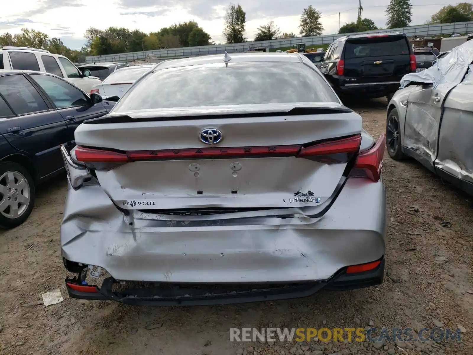 9 Photograph of a damaged car 4T1B21FB3KU002737 TOYOTA AVALON 2019