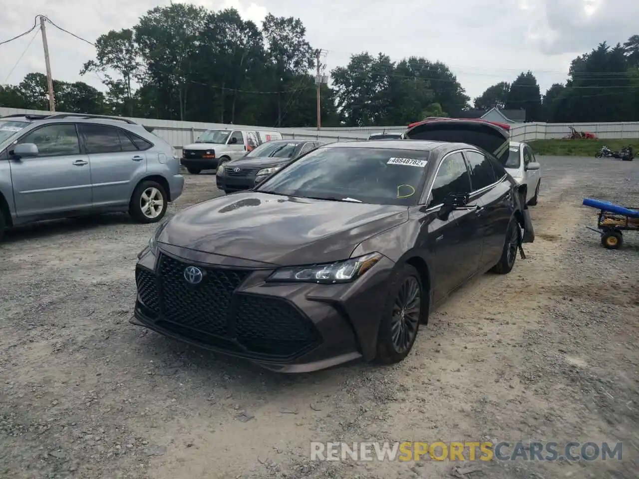 2 Photograph of a damaged car 4T1B21FB3KU002995 TOYOTA AVALON 2019