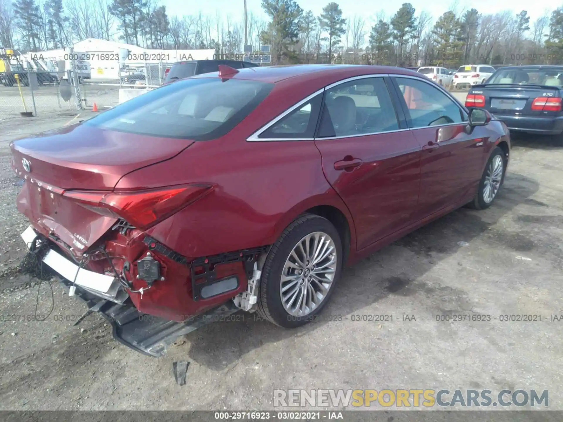 4 Photograph of a damaged car 4T1B21FB3KU006495 TOYOTA AVALON 2019