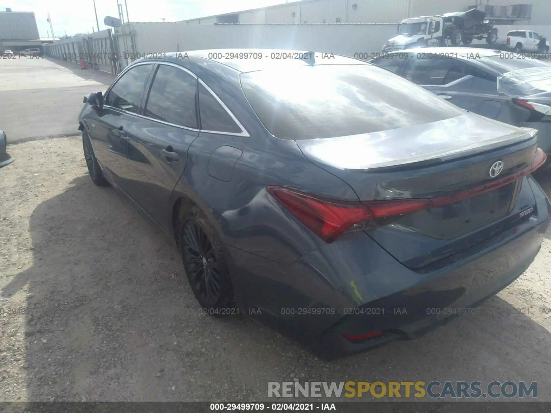 3 Photograph of a damaged car 4T1B21FB3KU008179 TOYOTA AVALON 2019