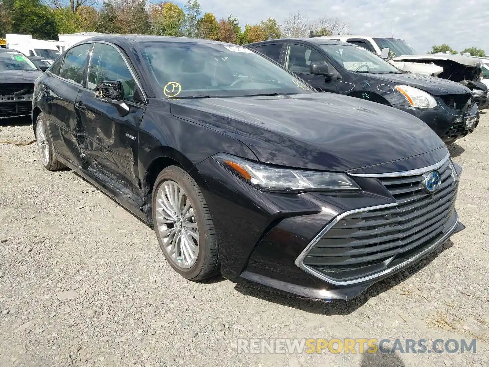 1 Photograph of a damaged car 4T1B21FB3KU010711 TOYOTA AVALON 2019