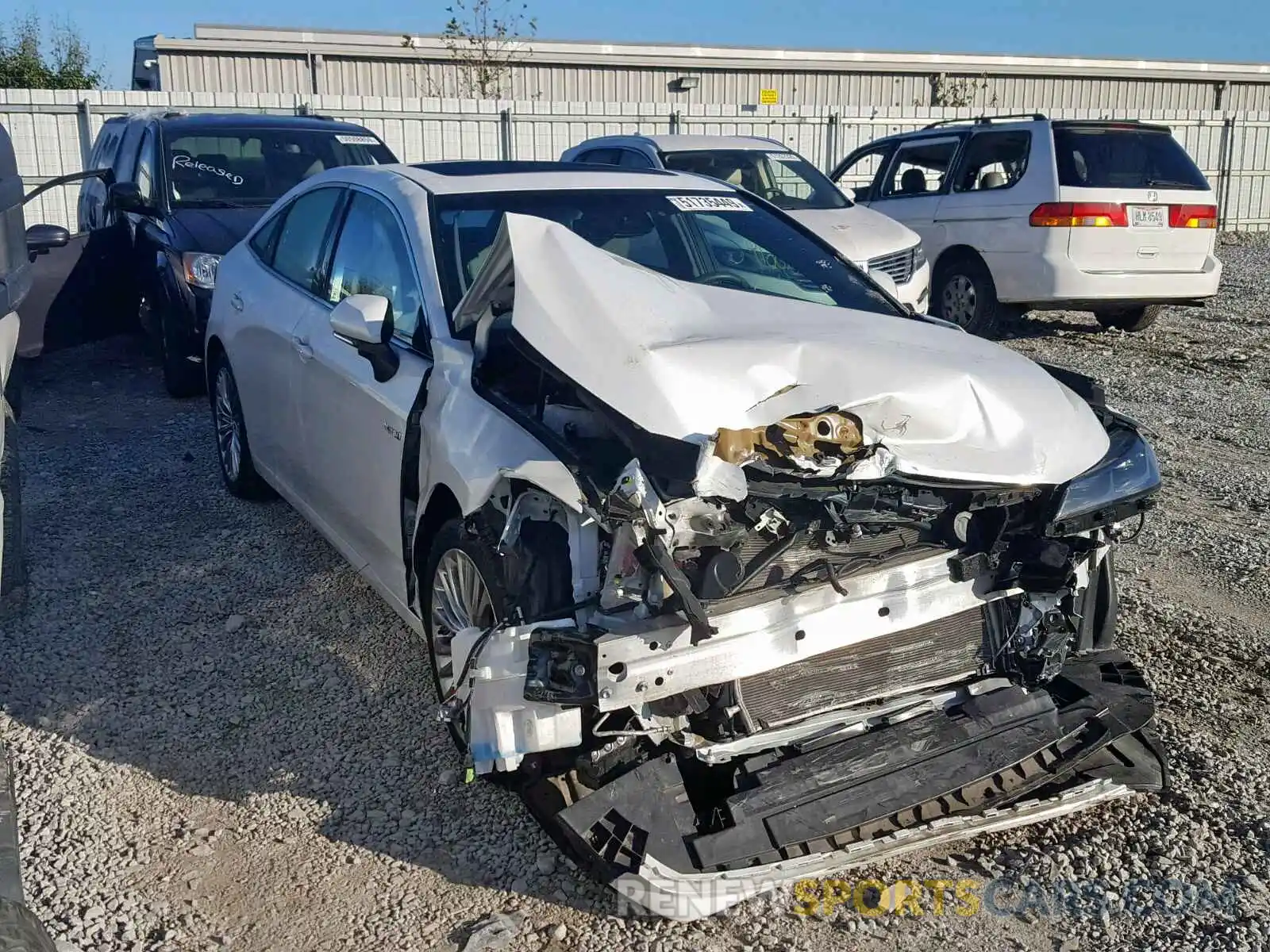 1 Photograph of a damaged car 4T1B21FB4KU003167 TOYOTA AVALON 2019