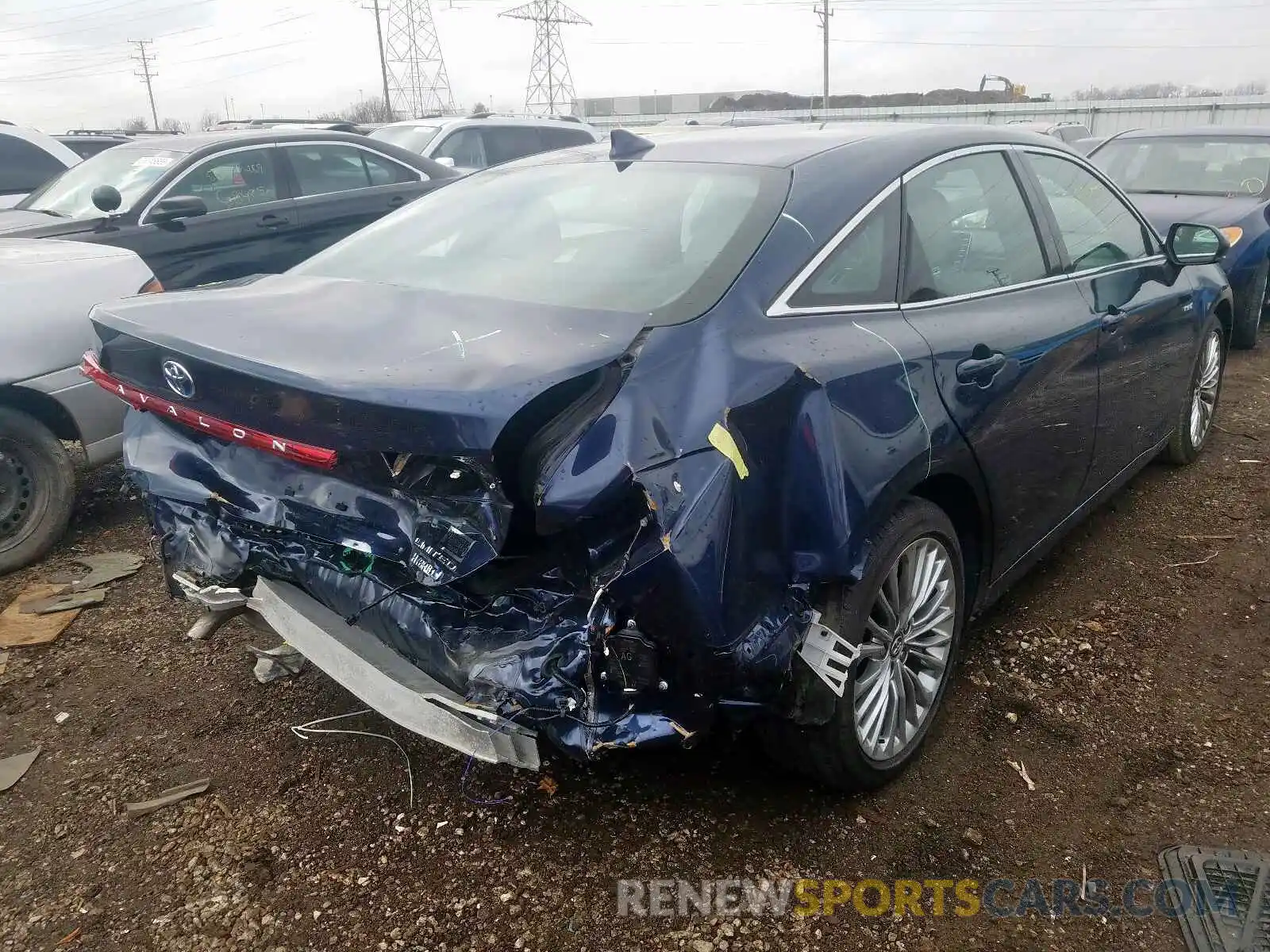 4 Photograph of a damaged car 4T1B21FB4KU004416 TOYOTA AVALON 2019