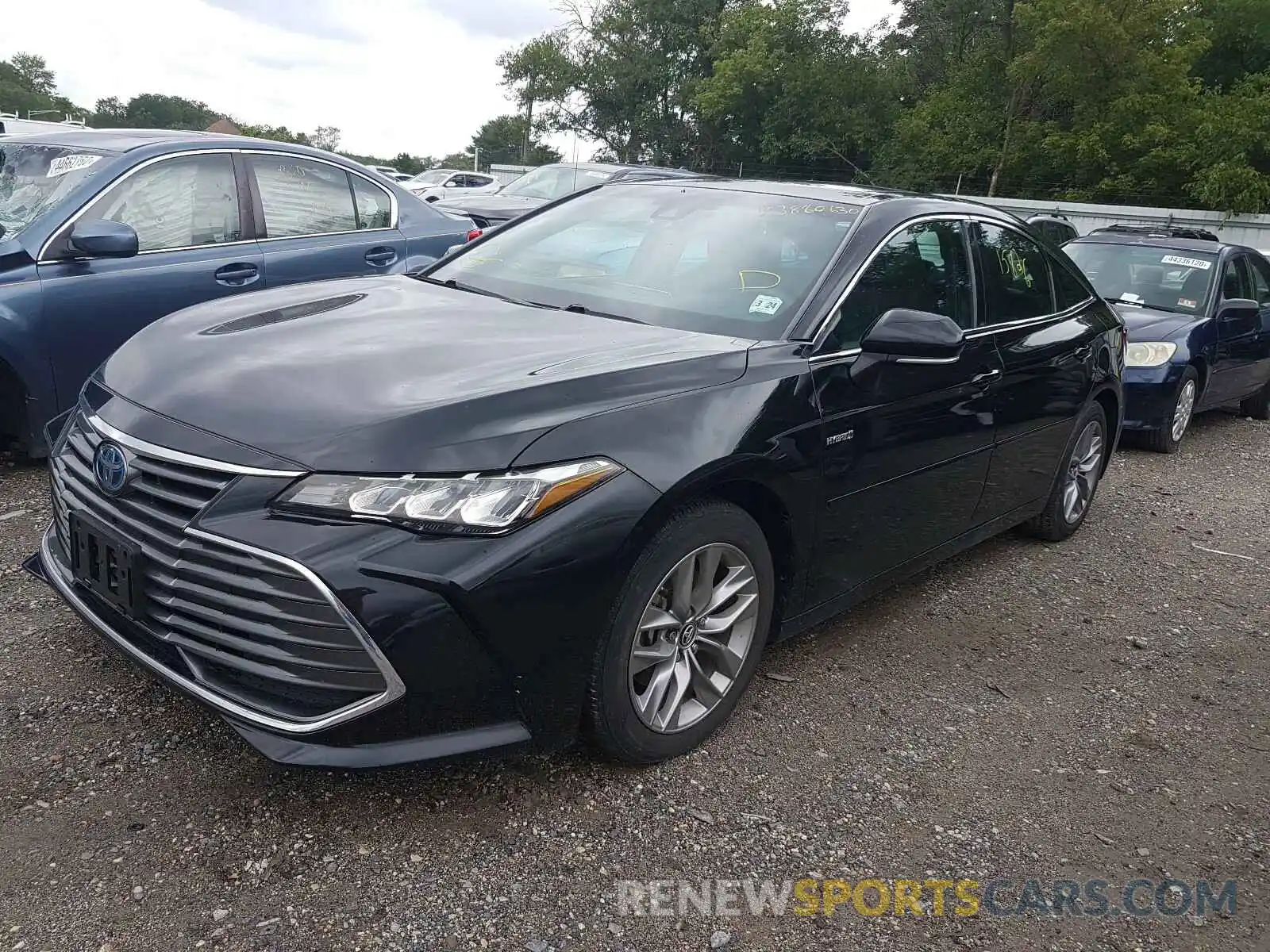 2 Photograph of a damaged car 4T1B21FB4KU004819 TOYOTA AVALON 2019