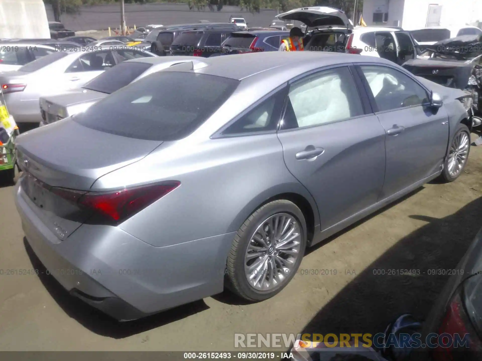 4 Photograph of a damaged car 4T1B21FB4KU005548 TOYOTA AVALON 2019