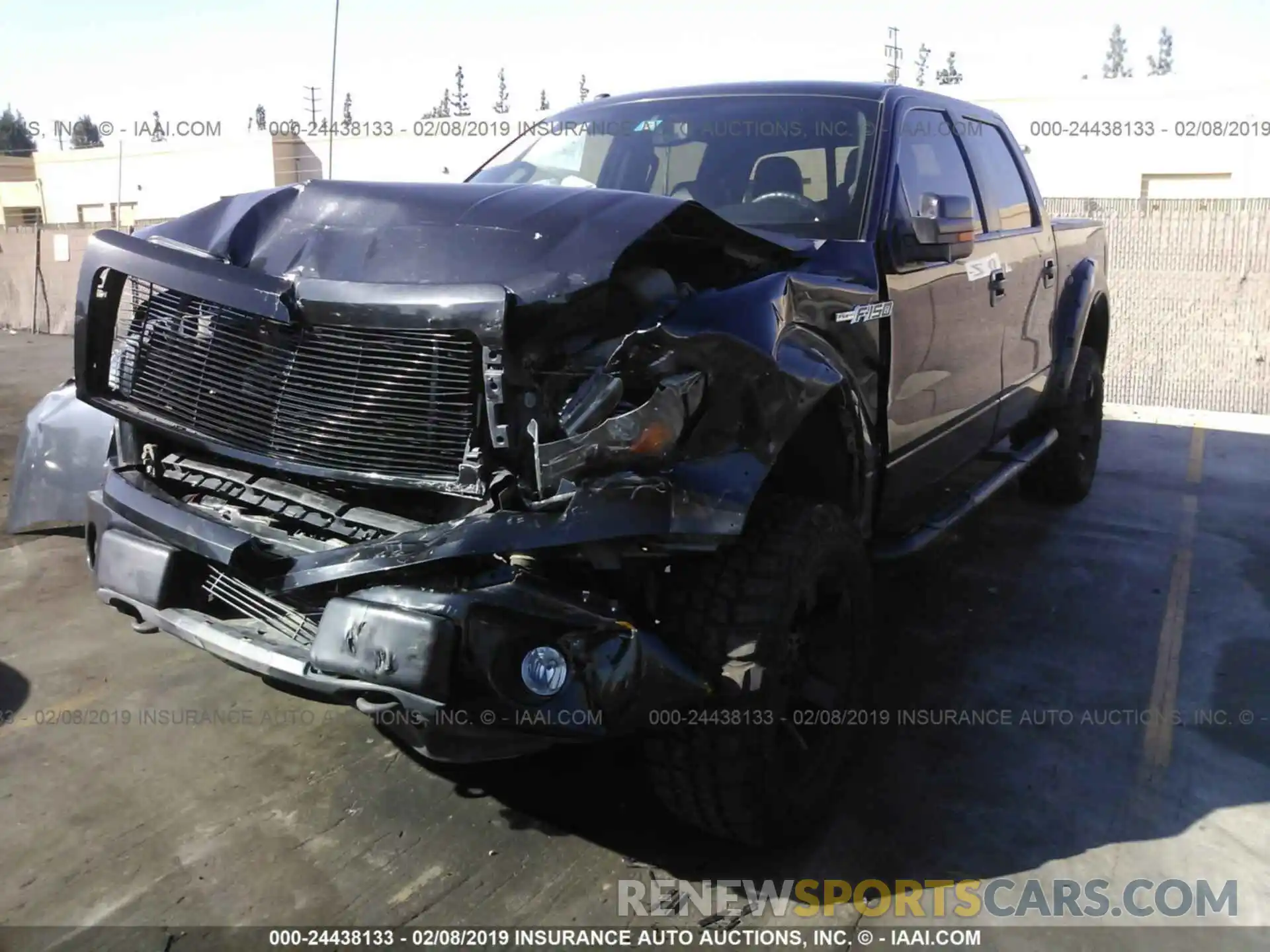 2 Photograph of a damaged car 4T1B21FB4KU006151 TOYOTA AVALON 2019