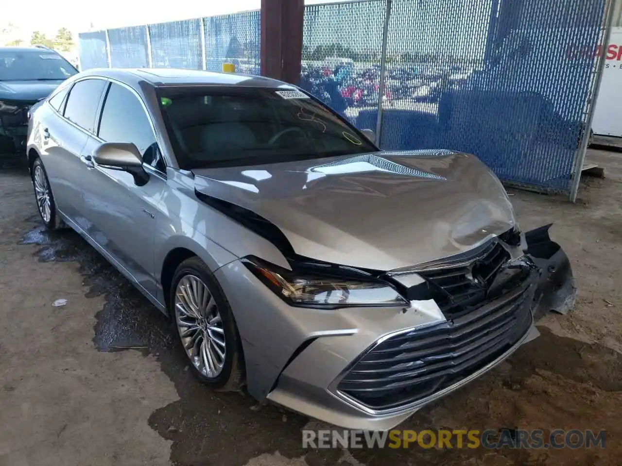 1 Photograph of a damaged car 4T1B21FB4KU008188 TOYOTA AVALON 2019