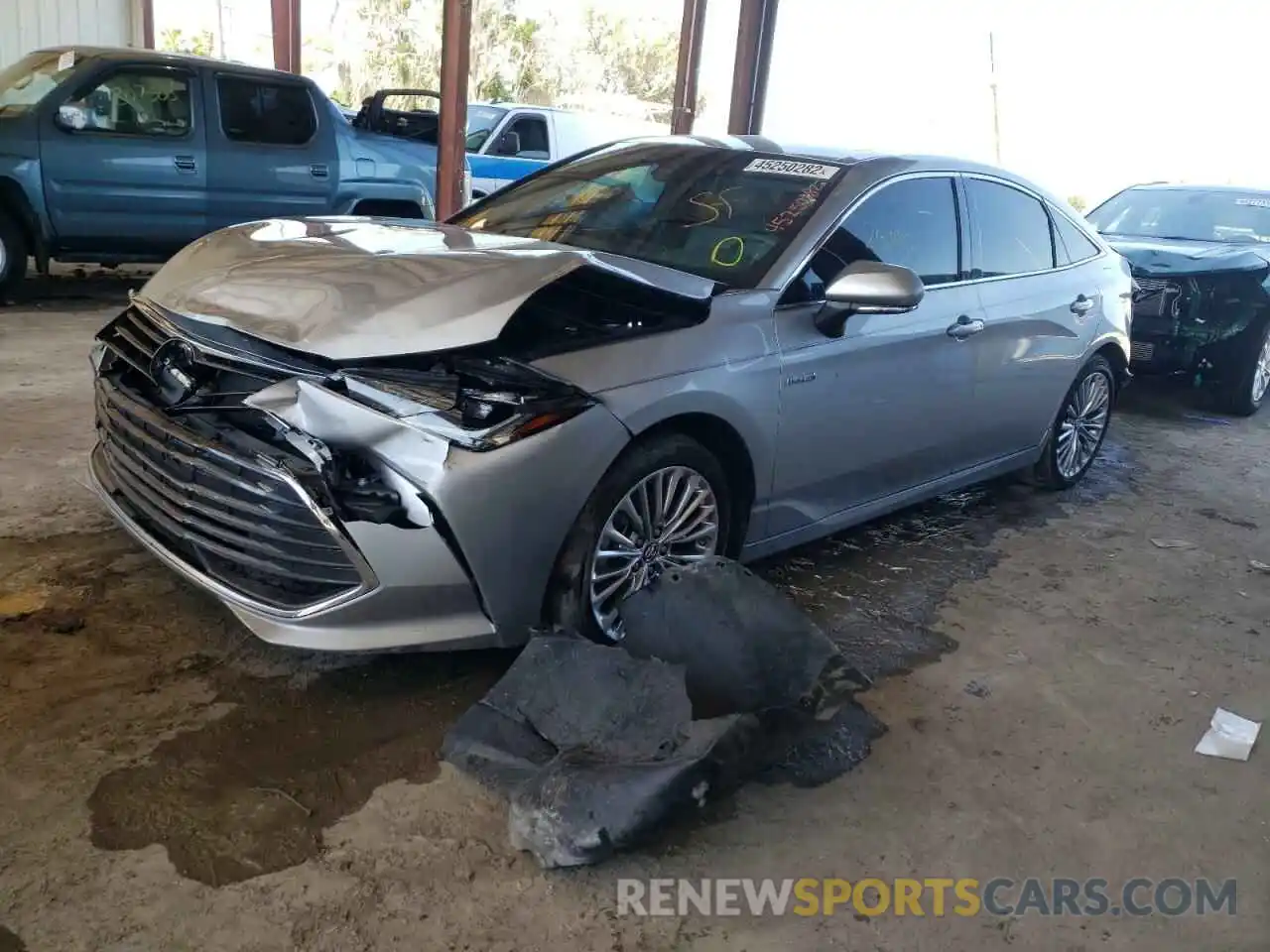 2 Photograph of a damaged car 4T1B21FB4KU008188 TOYOTA AVALON 2019